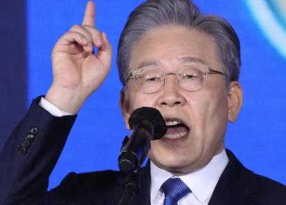 [微风]果不其然，李在明在华盛顿一句“安全靠美国，经济不再靠中国”，把韩国出口三