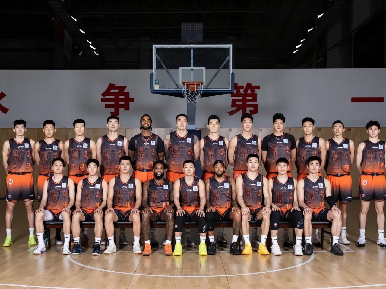 CBA最新消息：据山东广播电视台体育频道体育新闻主编夏晓司报道，CBA第二阶段联