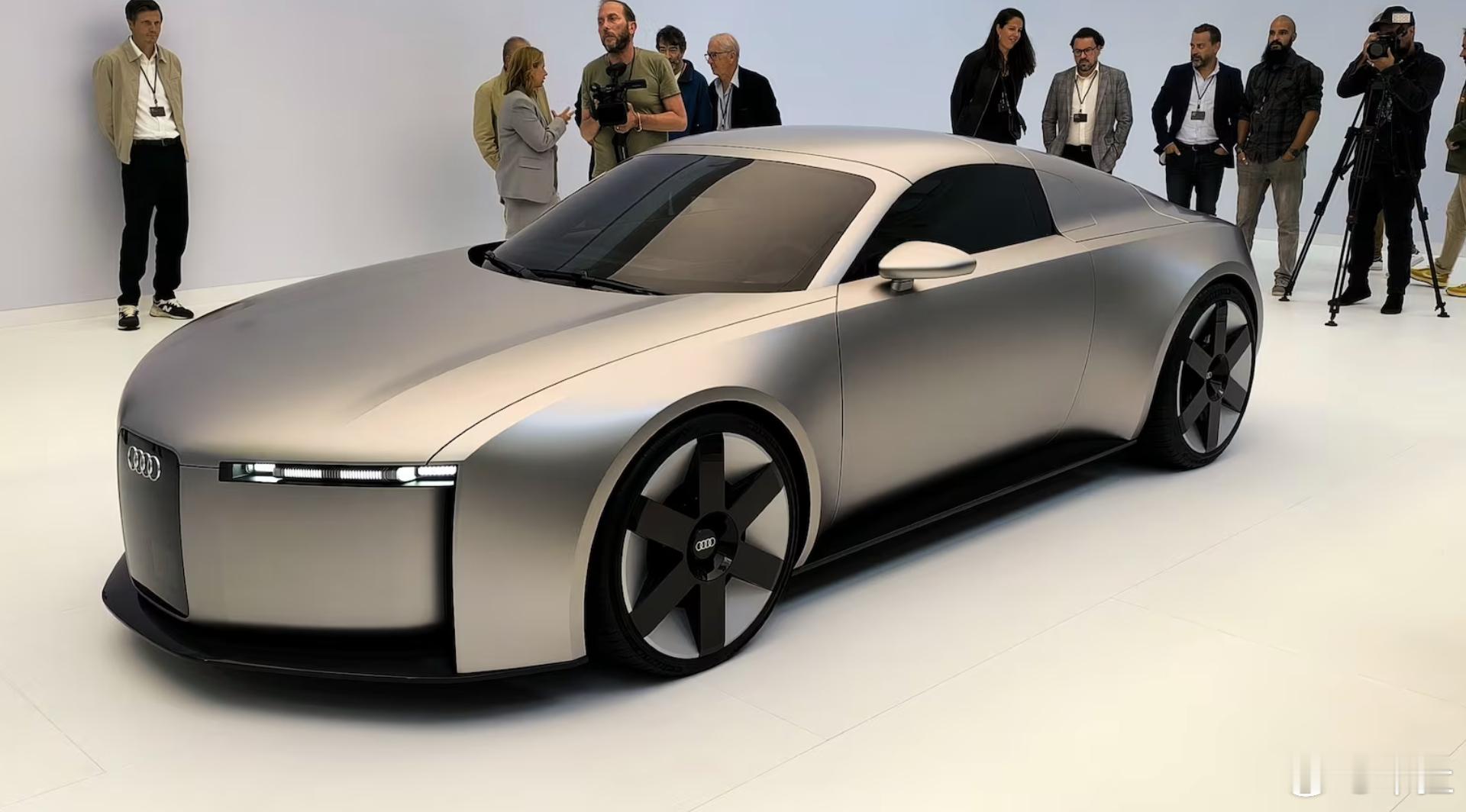这台概念车，代表着下一代TT跑车奥迪在米兰亮相的Concept C概念车，引领着