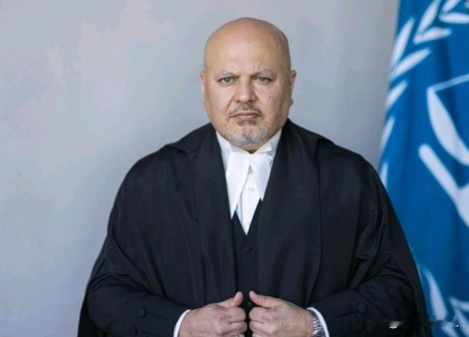突发！国际刑事法院首席检察官卡里姆·汗被停职
 
当地时间2026年6月8日深夜