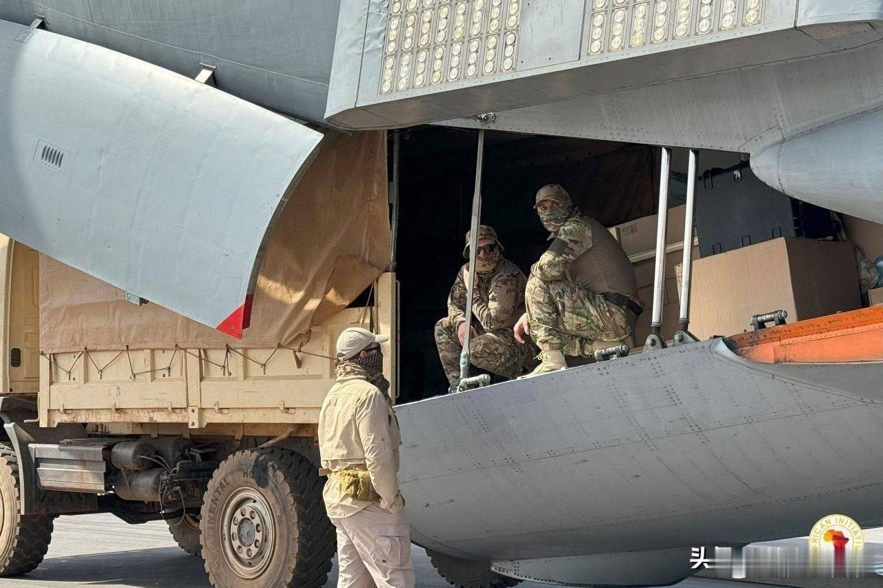 由100人组成的俄罗斯特遣队抵达布基纳法索，将确保该国领导人易卜拉欣·特拉奥雷和