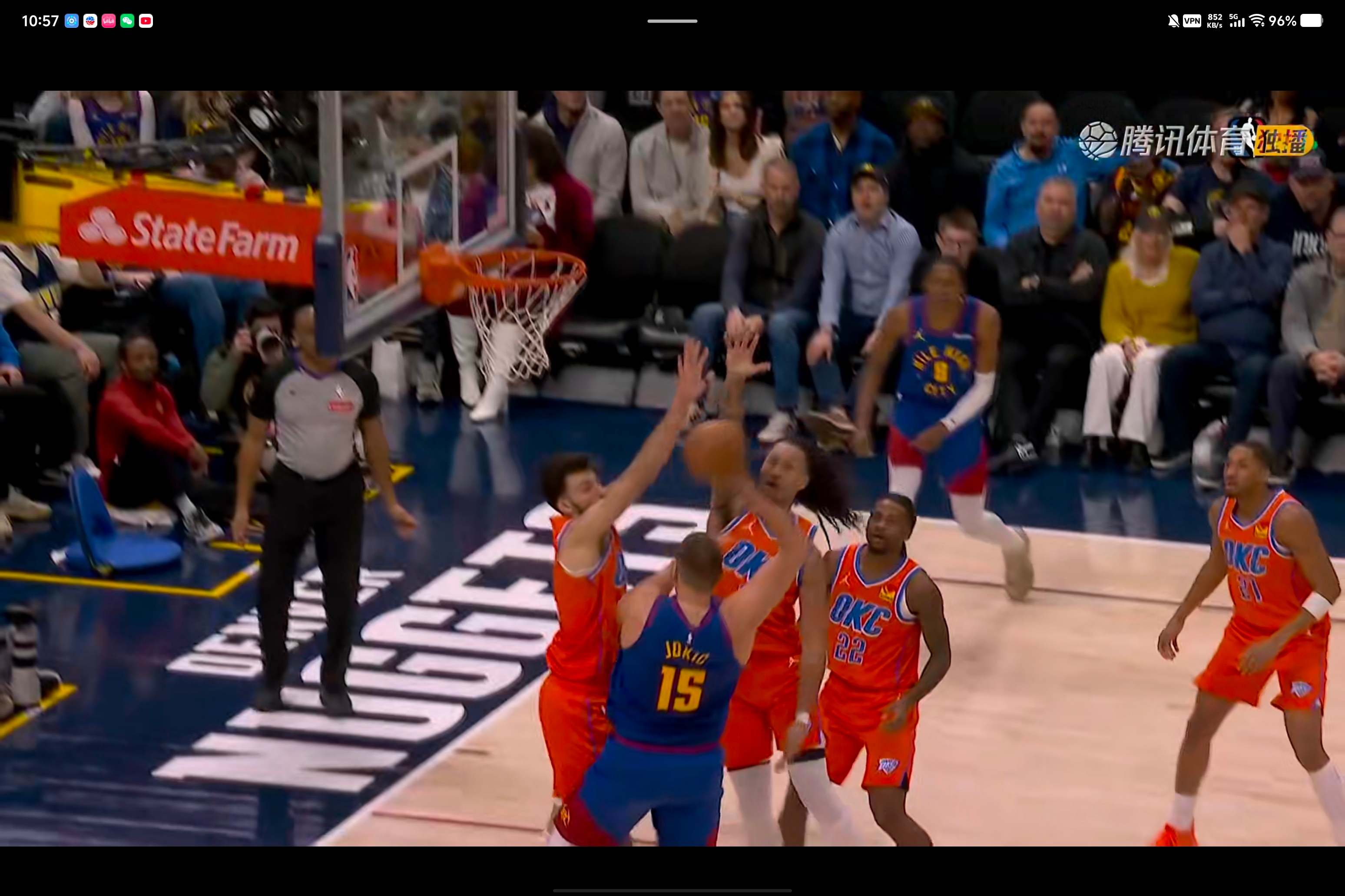 约基奇的脑后传球又来了！nba