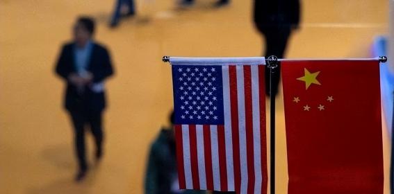 台湾资深专家赖岳谦曾经发出警告： 美国很可能最早今年、最晚 2027 年，在台海
