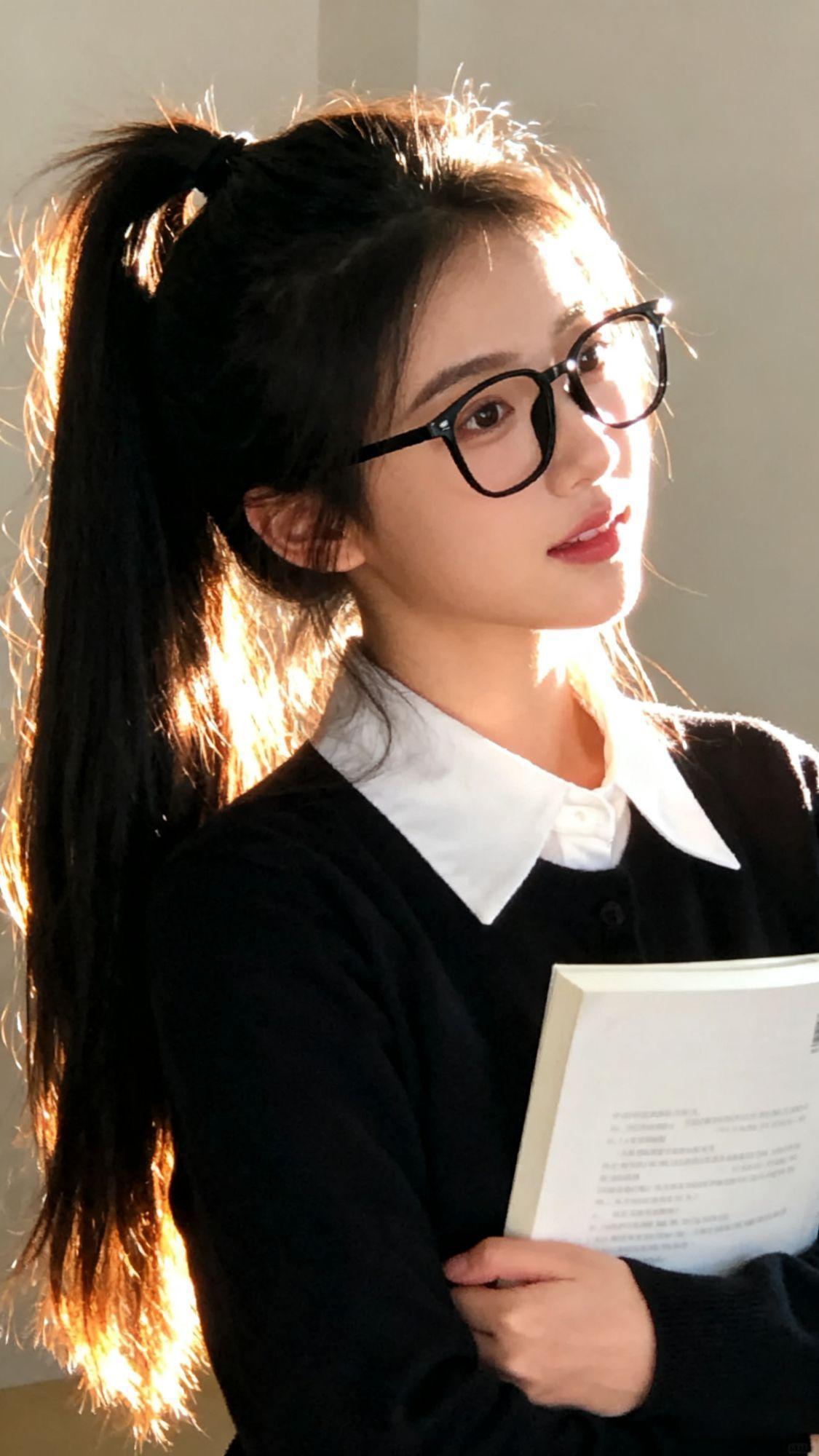 你有没有发现？
不少头条创作者，
最初都是带着儿时的“作家梦”而来。
小时候读着