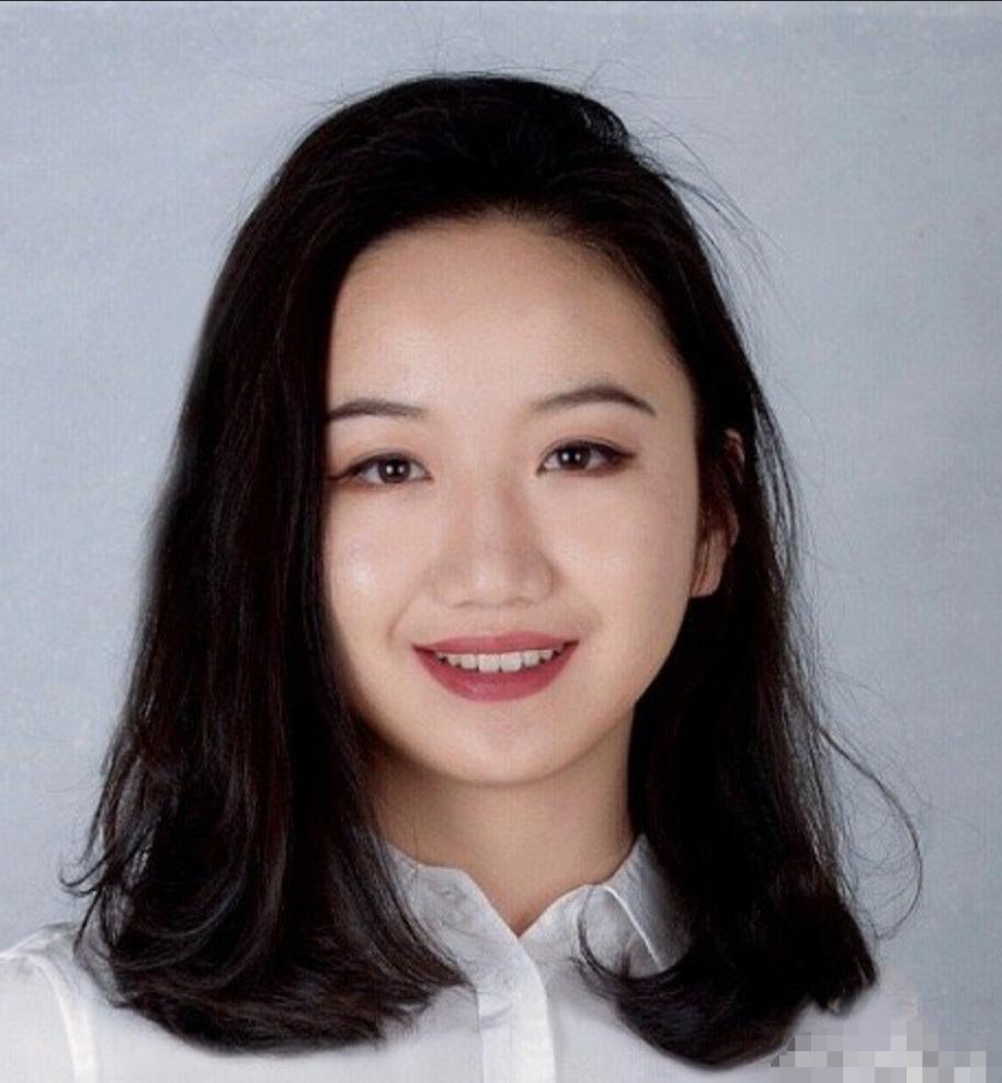 新疆棉谣言始作俑者，澳籍华裔许秀中。

这个许秀中加入反华机构后，随即就炮制一篇