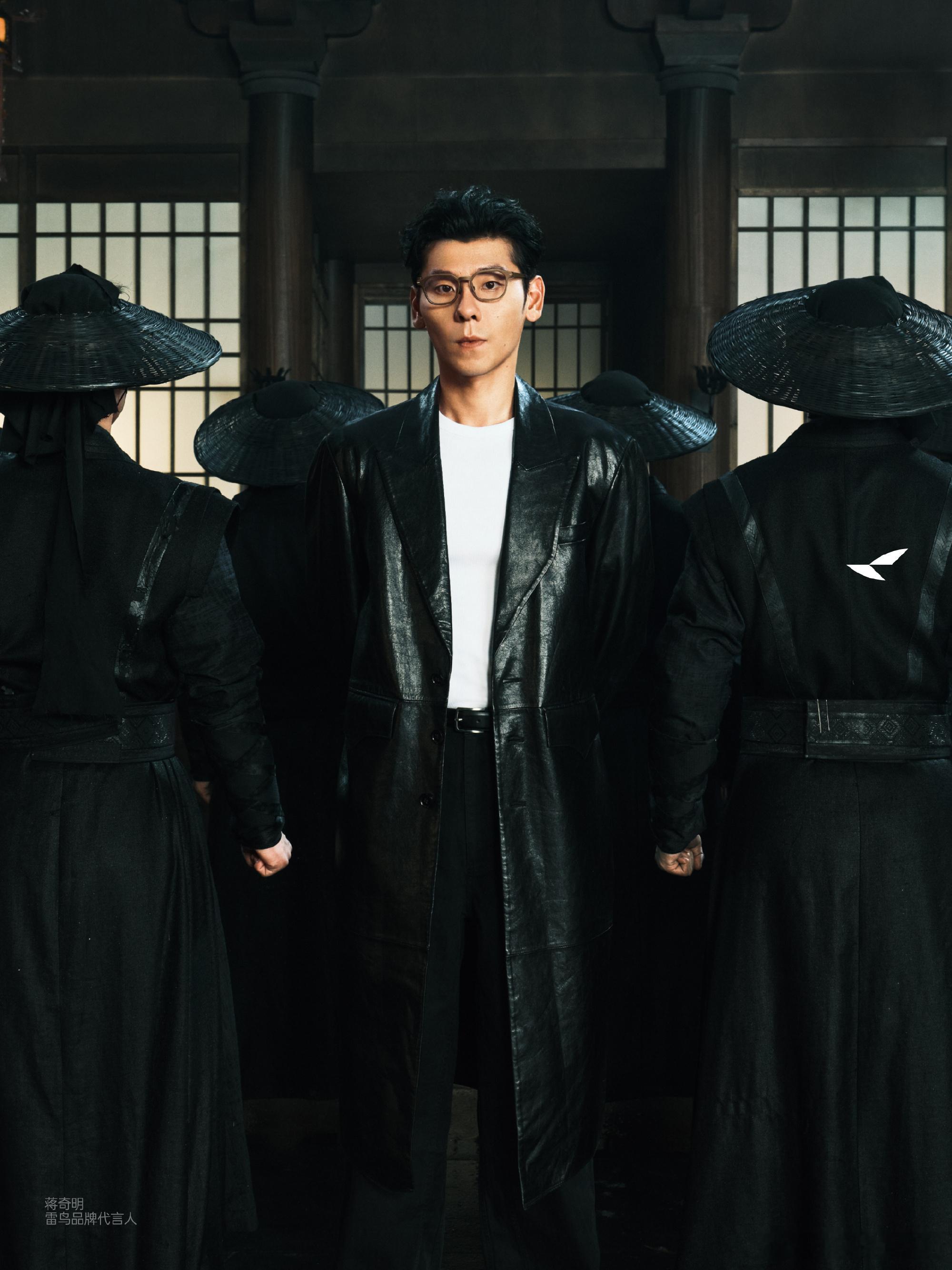 雷鸟CEO称2027是AI眼镜元年 我觉得AI眼镜这些年一直没真正火起来，问题不