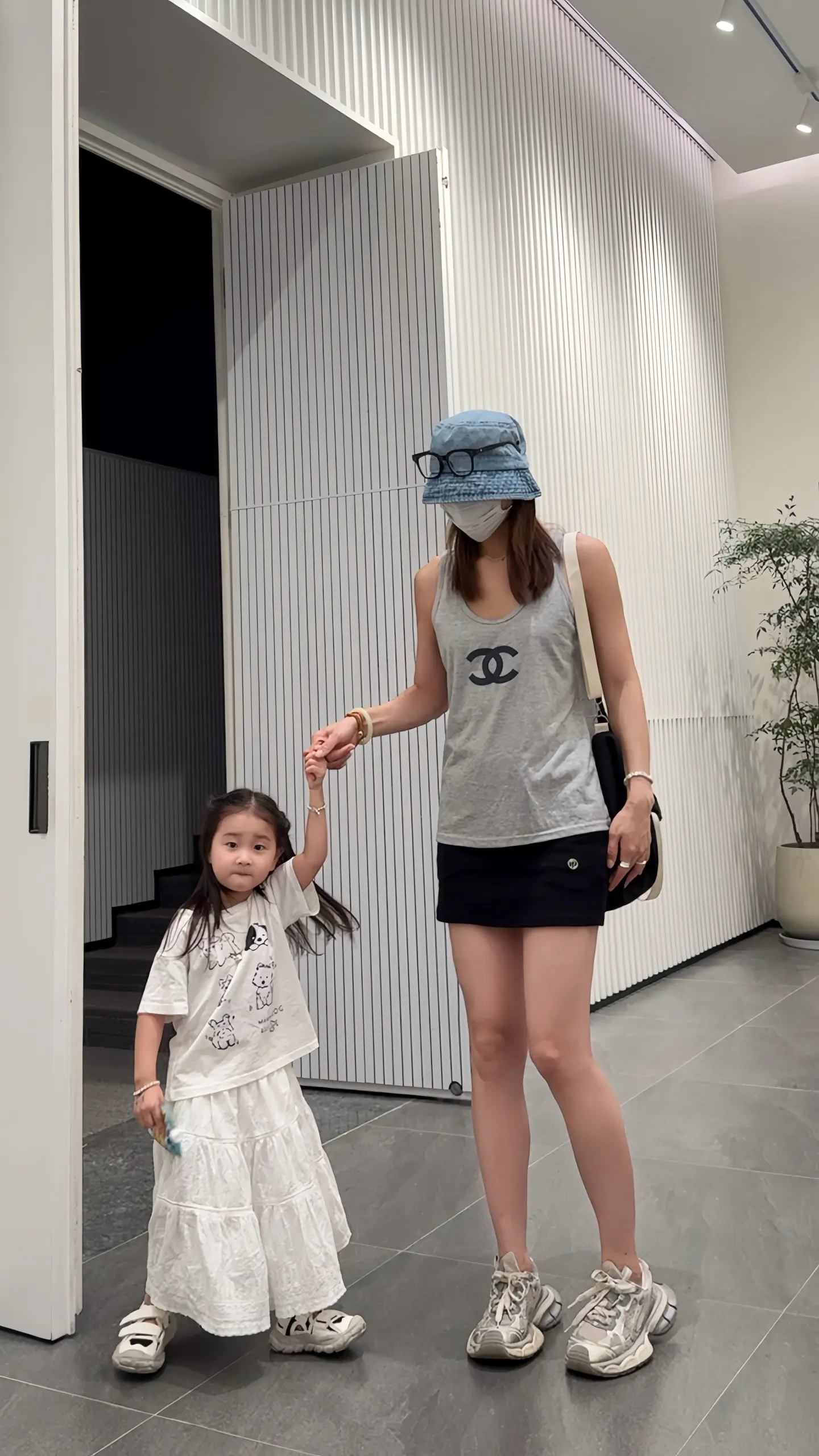 没有公婆参与的婚后生活 虽然很累但很幸福 不止是柴米油盐 更多的还是舒...
