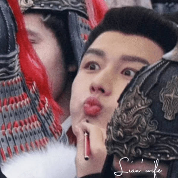 成毅真是怎么看怎么没有男孩子的气概 ​​​