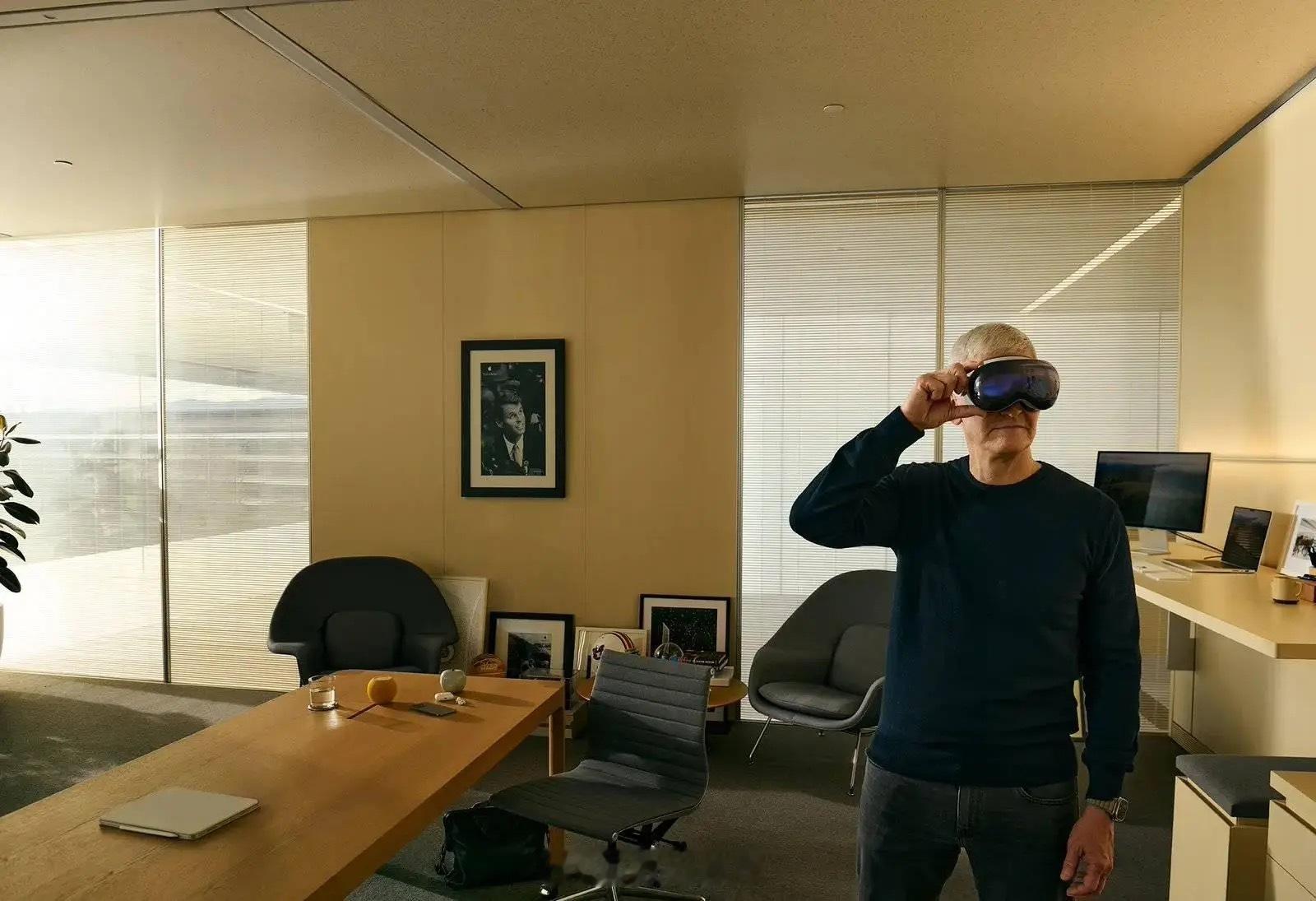 MacRumors ：Vision Pro 发布近 18 个月，整体而言销量不佳
