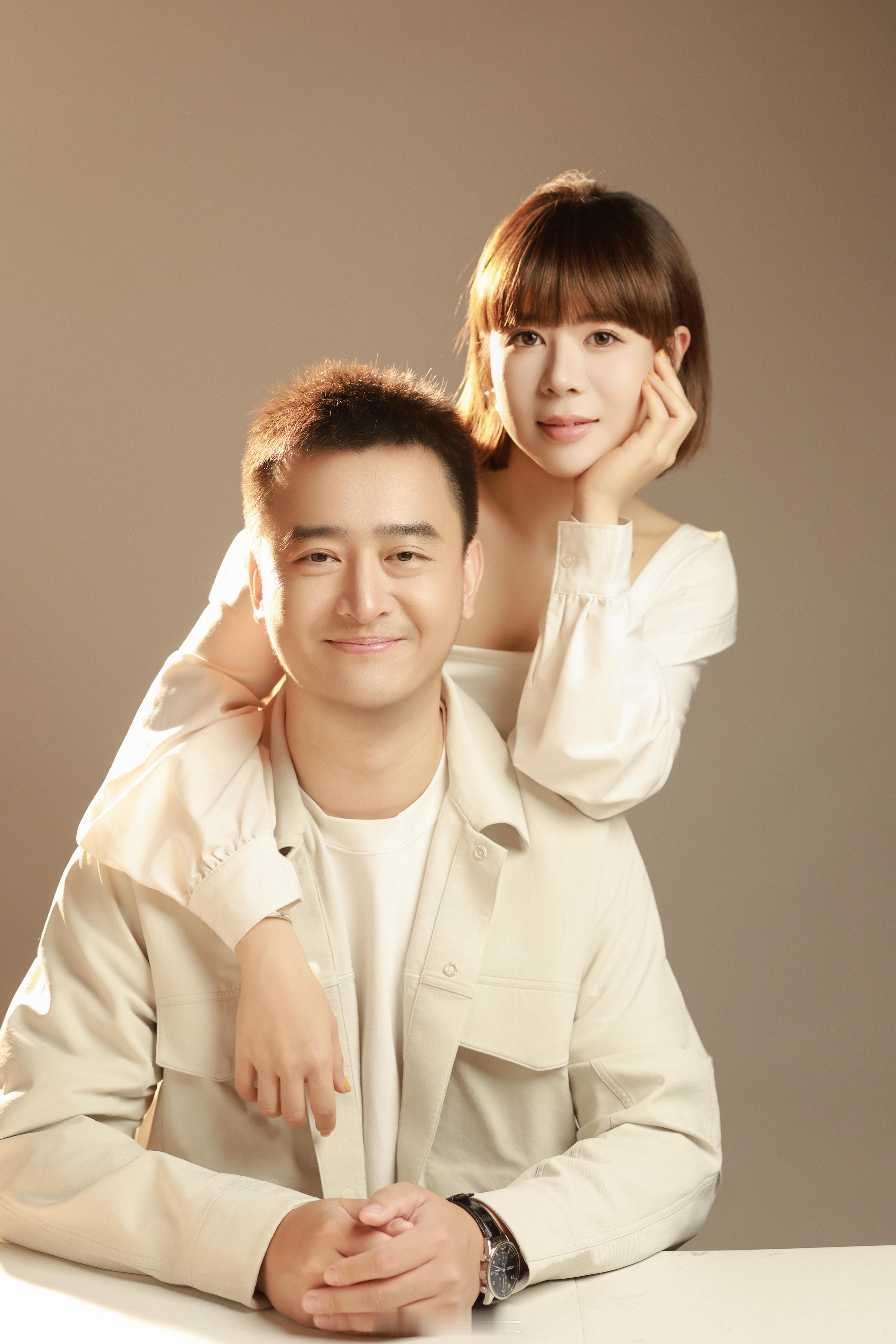 爱是有痛苦的。最近我们黏在一起的时间太多了，所以争吵也就变得频繁。不久前，我们俩