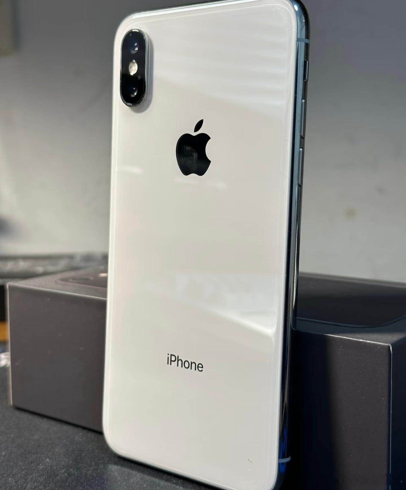iPhone手机可以用多少年 其实只要续航不崩，对手机没有太高的要求，完全可以一