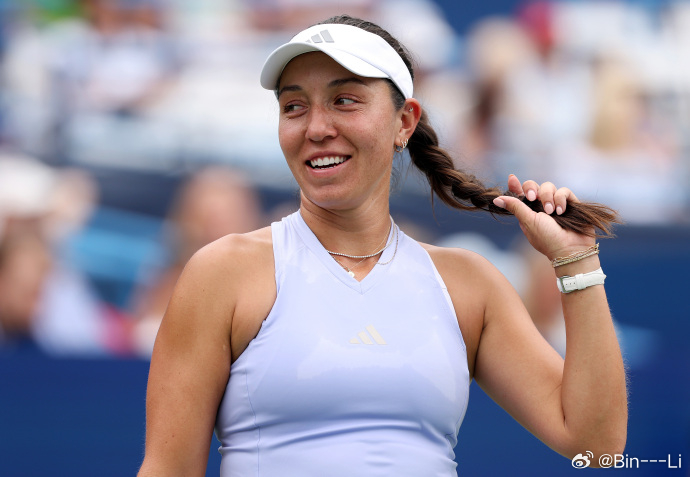 大富送蛋逆转杀入八强WTA500华盛顿站第二轮，前赛会冠军、头号种子佩古拉三盘苦