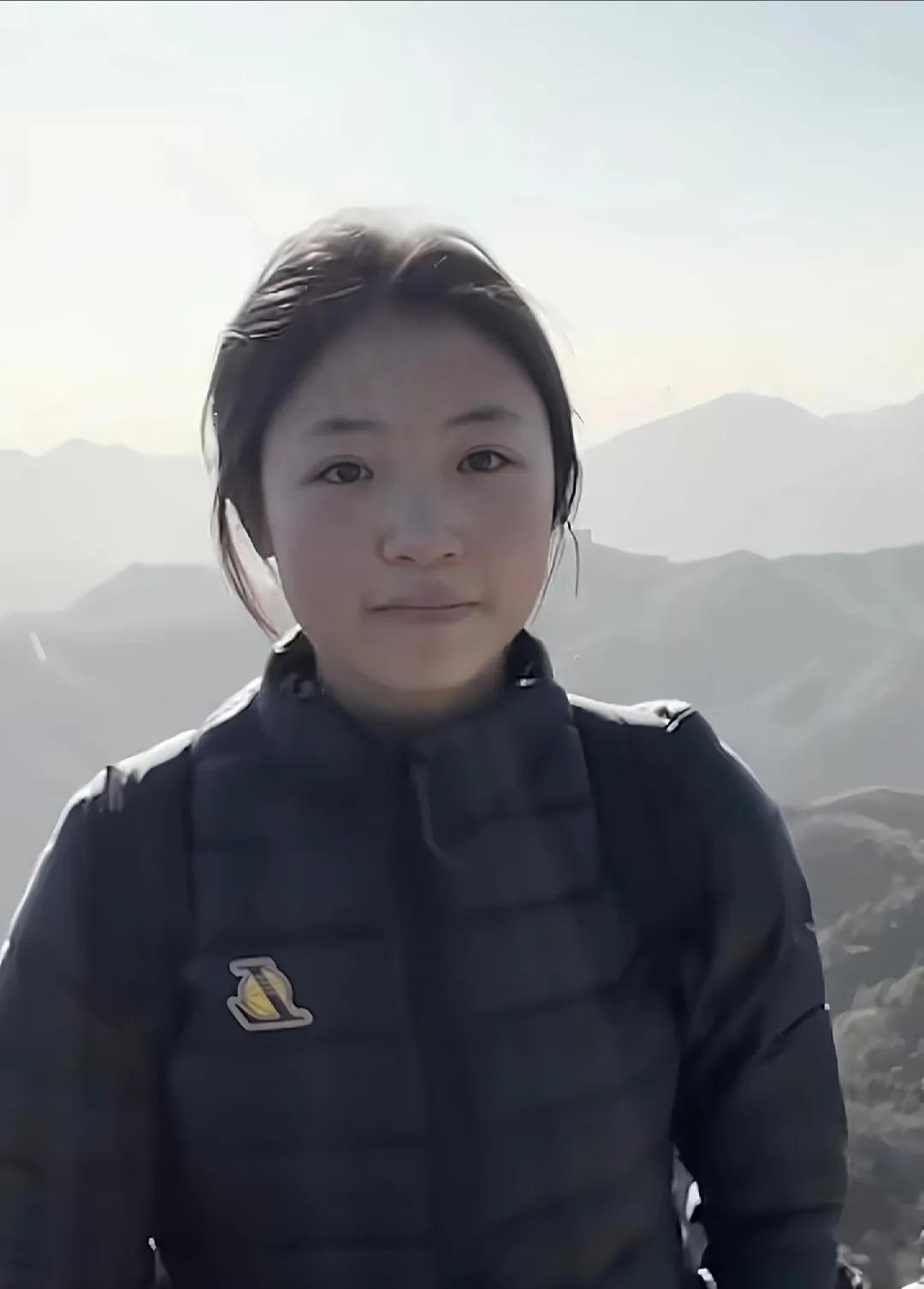 别不信，

面相藏不住事儿，

看看陈欣妍就知道，准到你心服口服！

一个人，硬