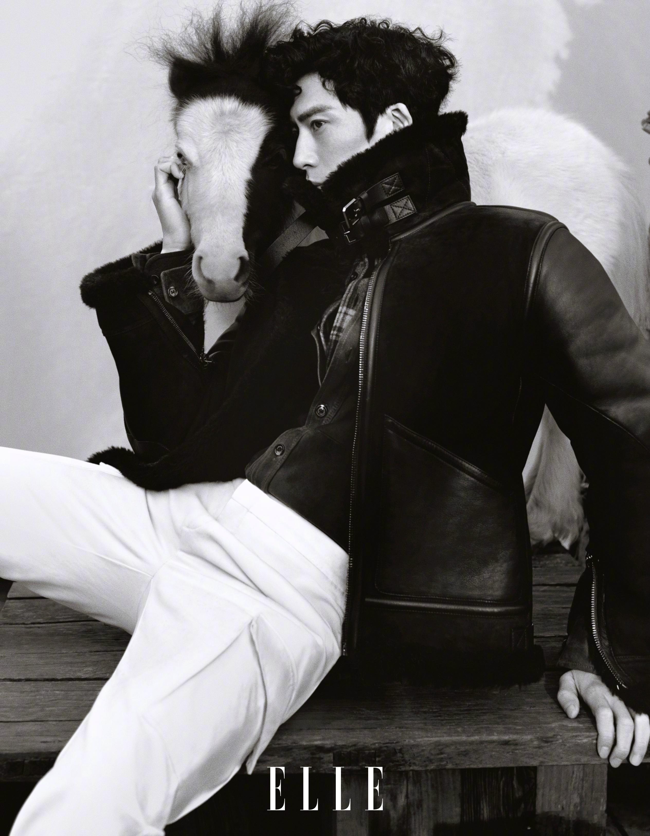 还有井柏然驾驭不了的帽子吗 最新造型释出！四顶帽子款款惊艳，黑白羽毛帽绅士感拉满