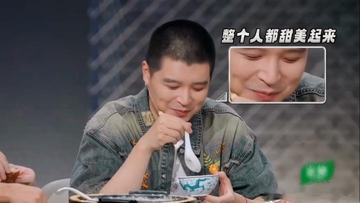 何浩楠好吃到舔勺子何浩楠吃到解腰带天才厨人 厨师佑升这道“粥想椒个朋友”到底有多
