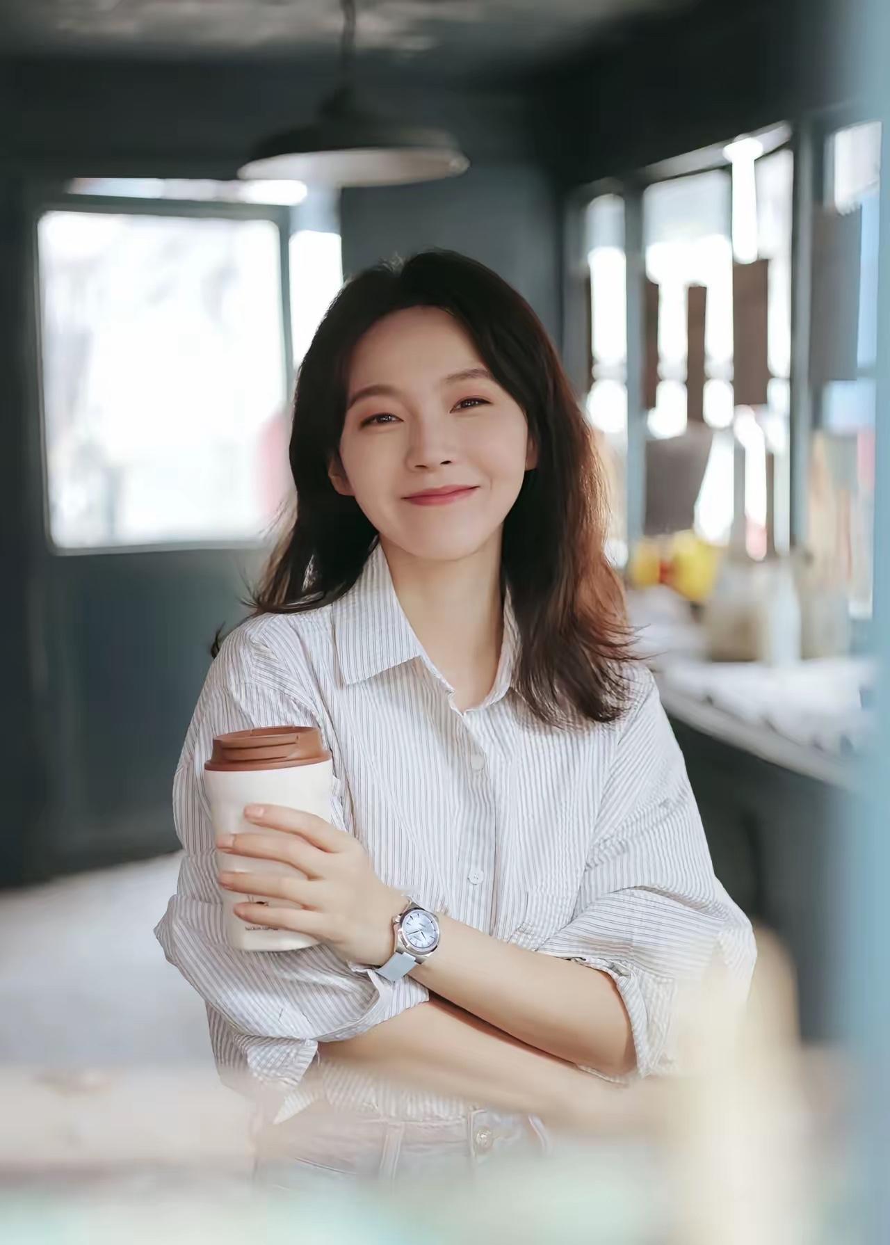 终于明白张佳宁为什么不结婚了？不是没人馋她身子，而是她今年才36岁，竟然就已经觉