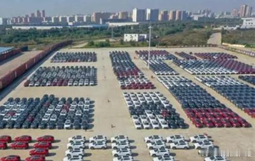 国产车4月拿下乘用车75%份额这是一个非常值得深入探讨的历史性节点。你整理的这份