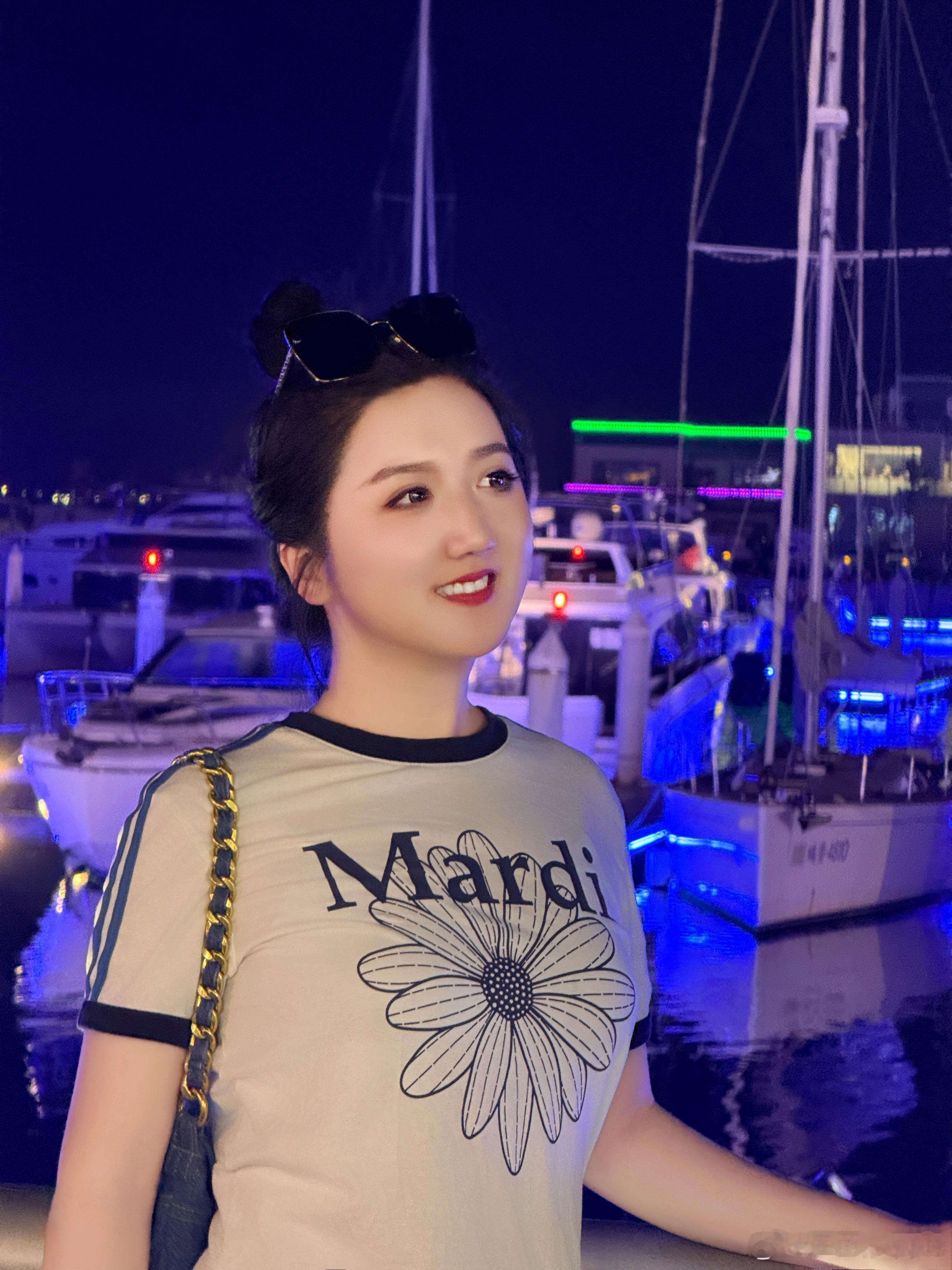早上好🌞猜猜我今天试驾什么车菡菡子的日常 ​​​
