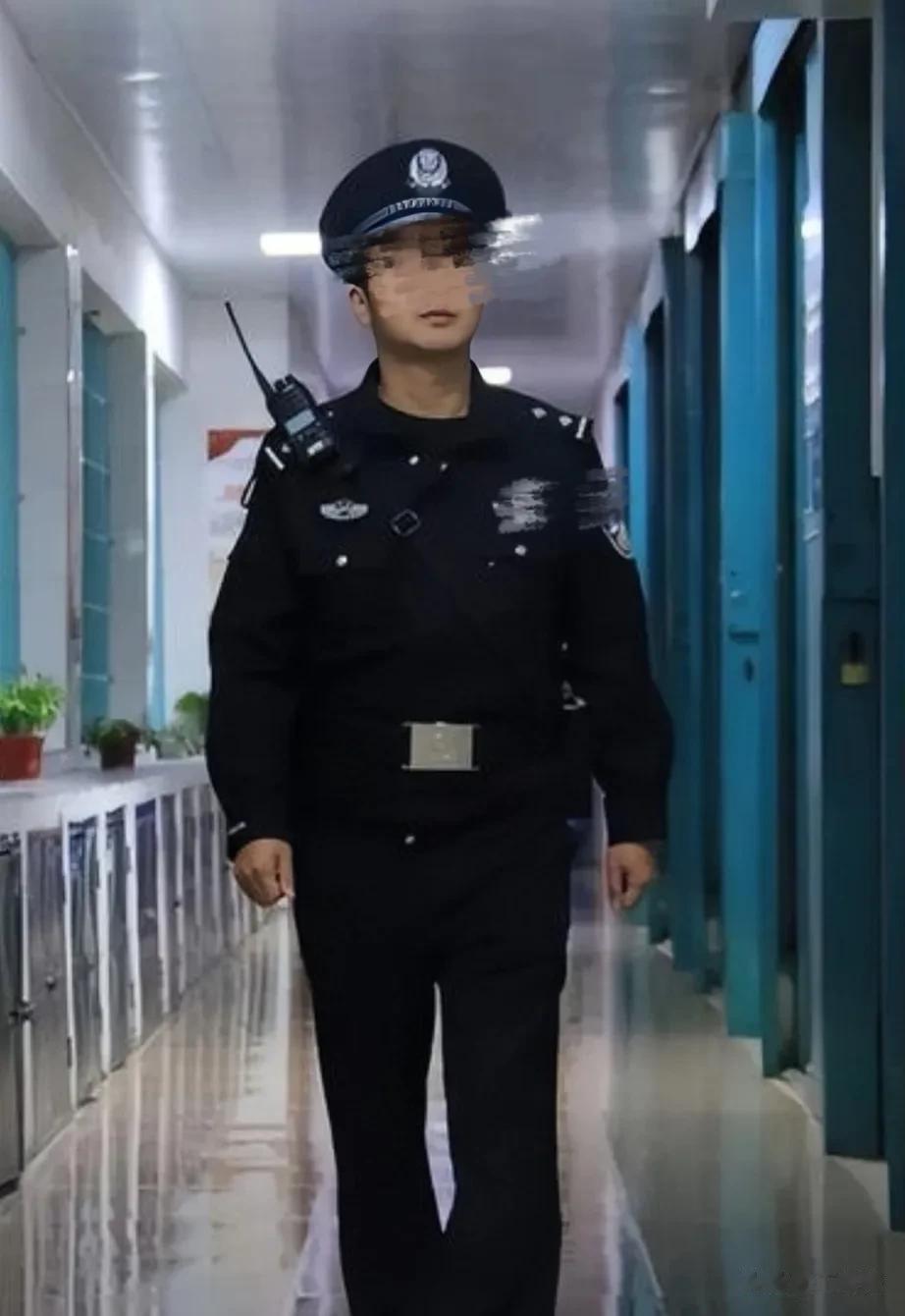 关于狱警，这是一个神奇的职业！

我朋友干的就是这个，毕业后考公被某监狱录取，给
