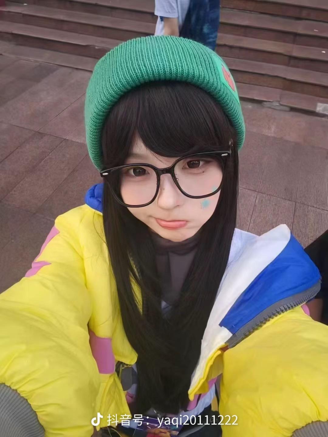 今天我们又是零距离啦！谢谢你们的照片！原相机也把我拍的很好看的原因是背...