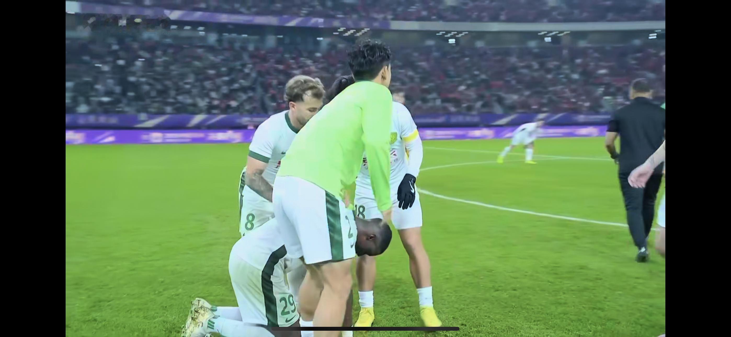 7年前我在饭馆儿见证了国安夺得足协杯冠军，和周围素不相识的球迷们举起啤酒一起喊出