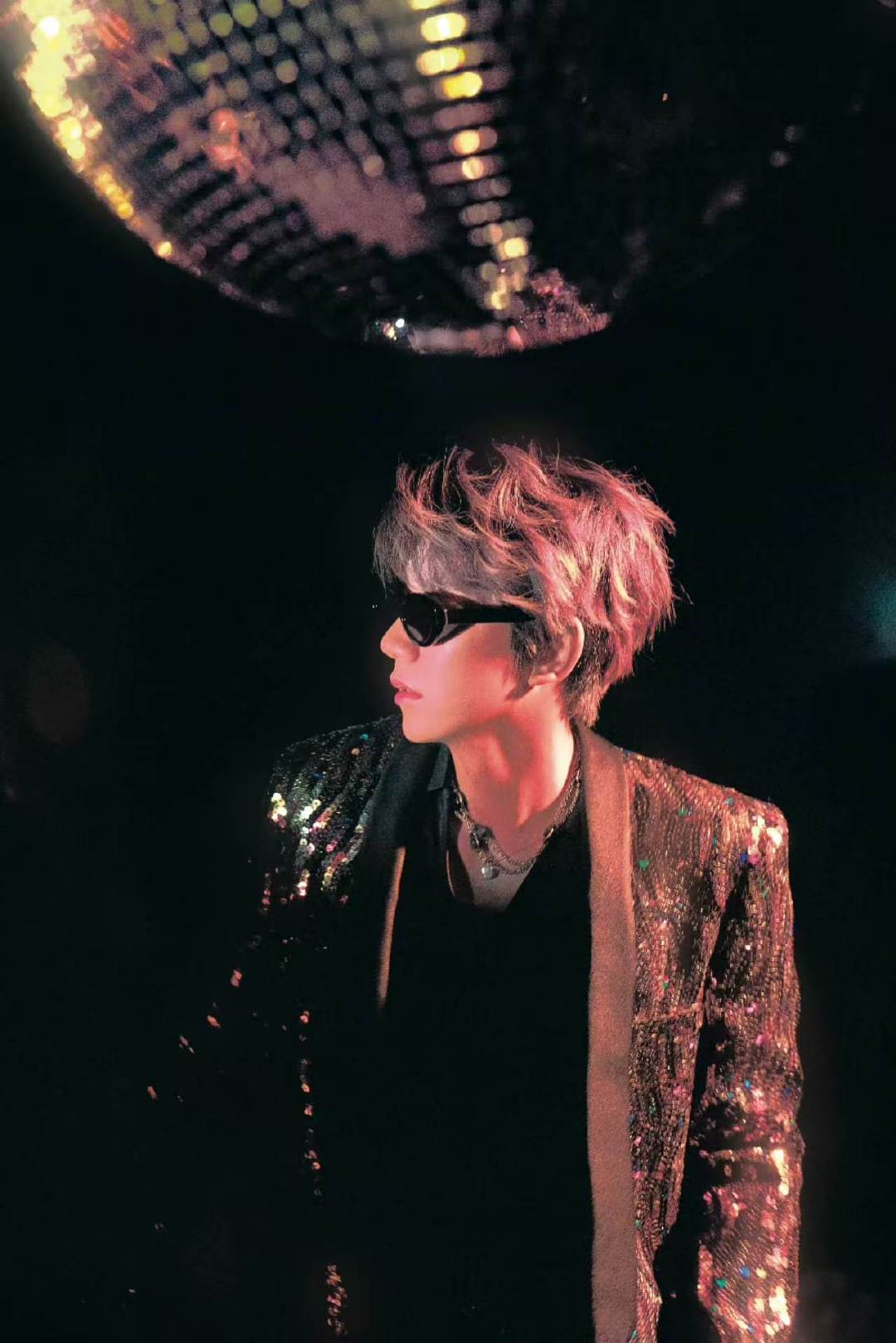 和王源一起途经这场春日的灿烂王源泡泡岛音乐节出图 啊啊啊啊啊帅翻了！ 