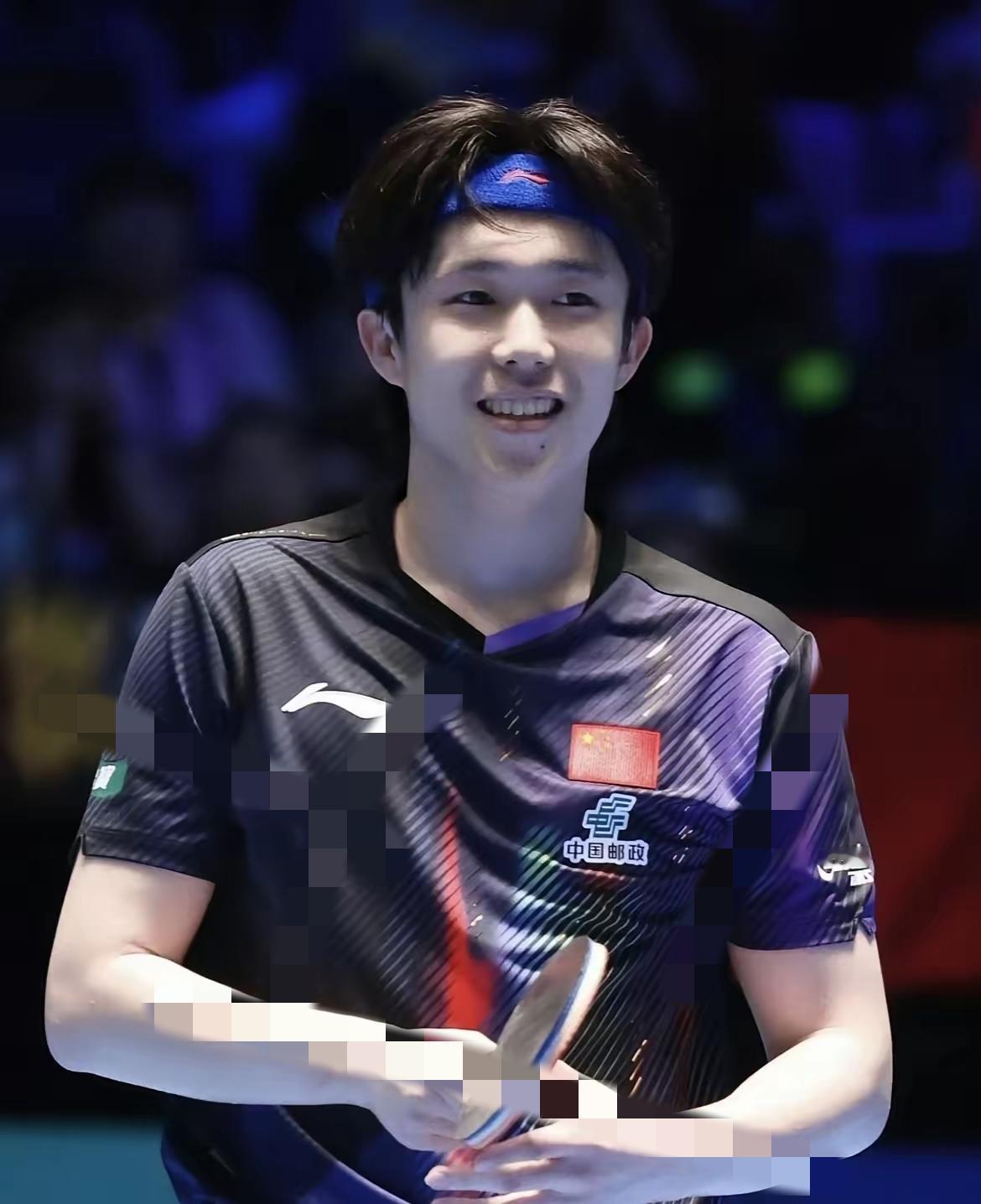 国乒孤勇者王楚钦太顶了！
海口亚洲杯半决赛
直面最大黑马张佑安，直接4:0零封横