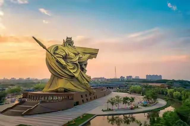 不是迷信！今日五月十三，记得：1不浇，2不说，3不吃，别大意！
 
今日就是农历