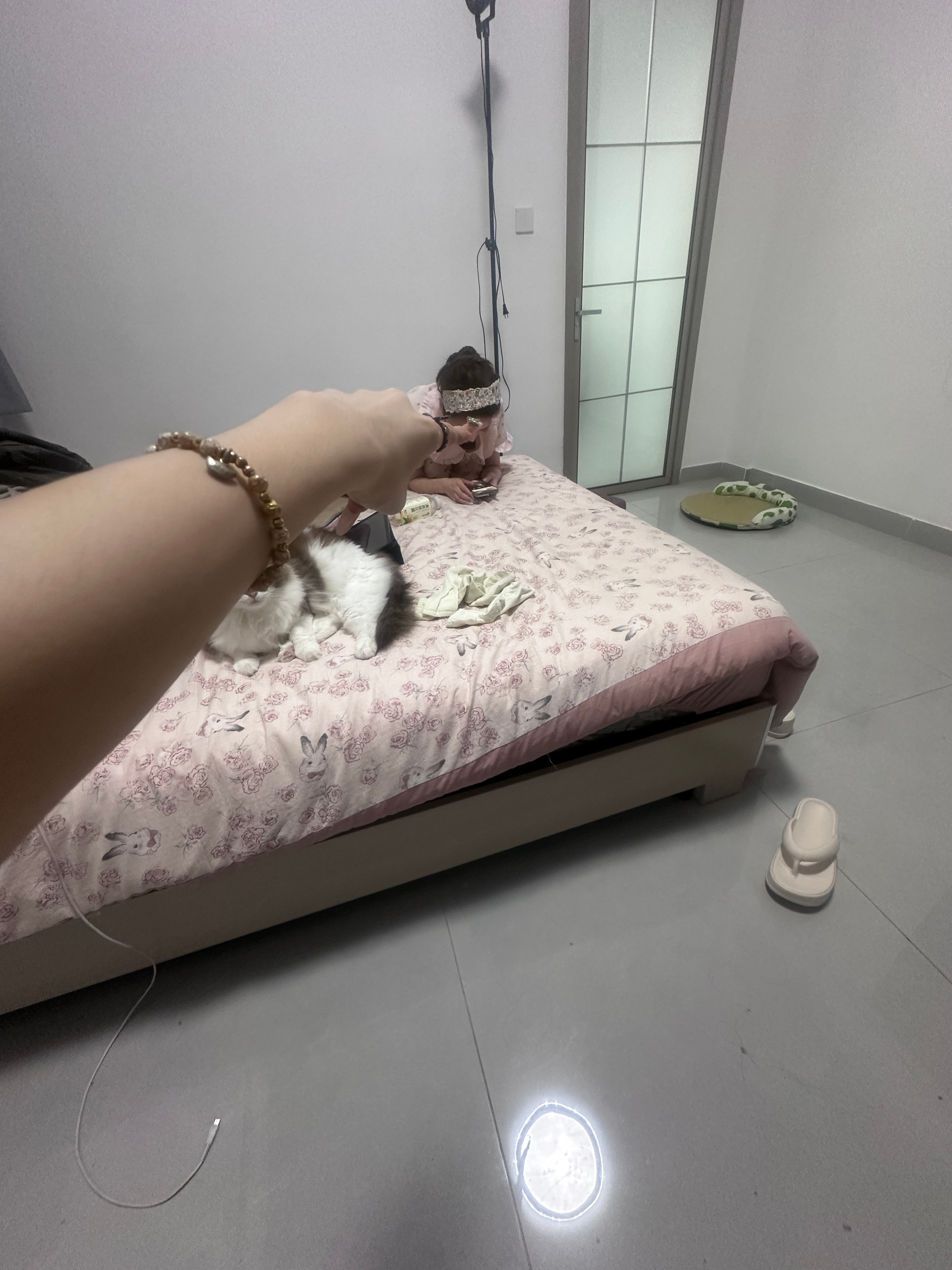 。。。好猎奇的女人她：“什么时候去福建找你玩”我：“我他妈在深圳 你去福建找我玩