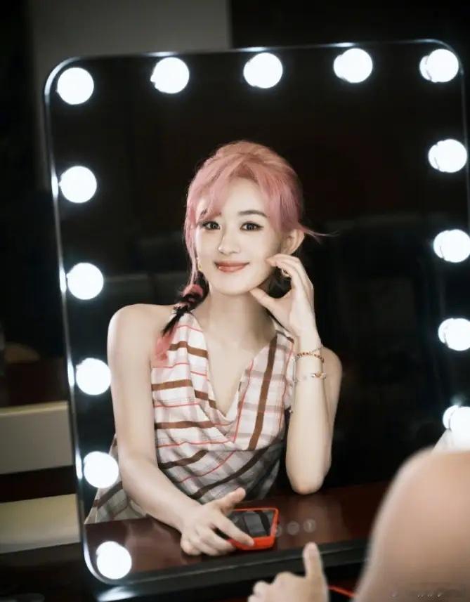 赵丽颖新剧《在人间》热播期集均应该没啥压力就播5天时间，热播期也就是8+13=2