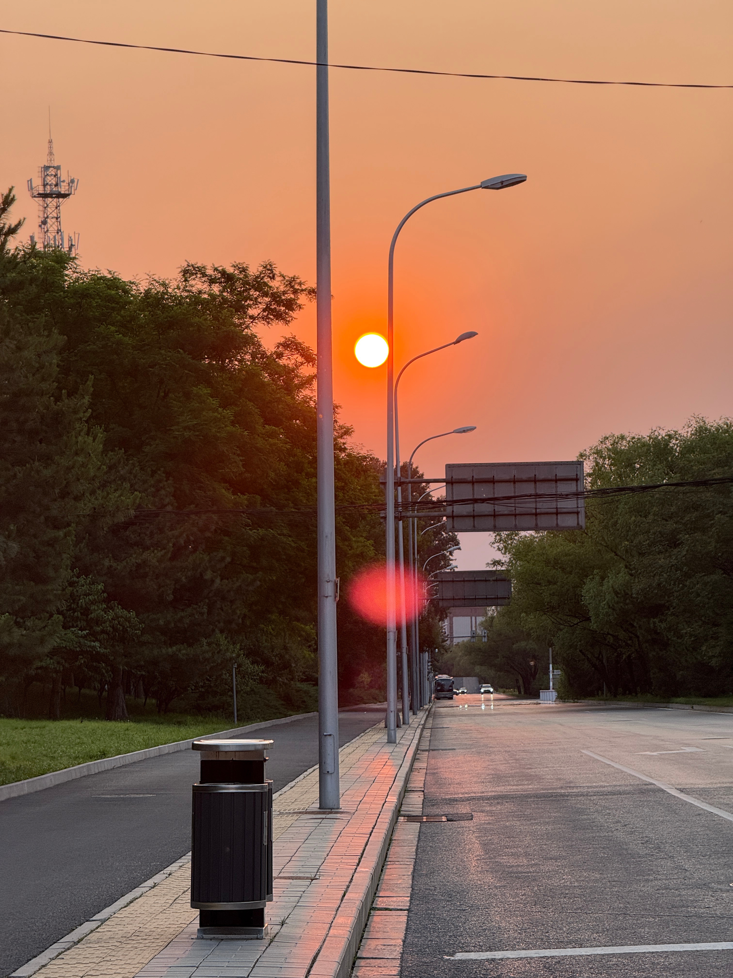 太阳下山的时间是18:46分 ​​​