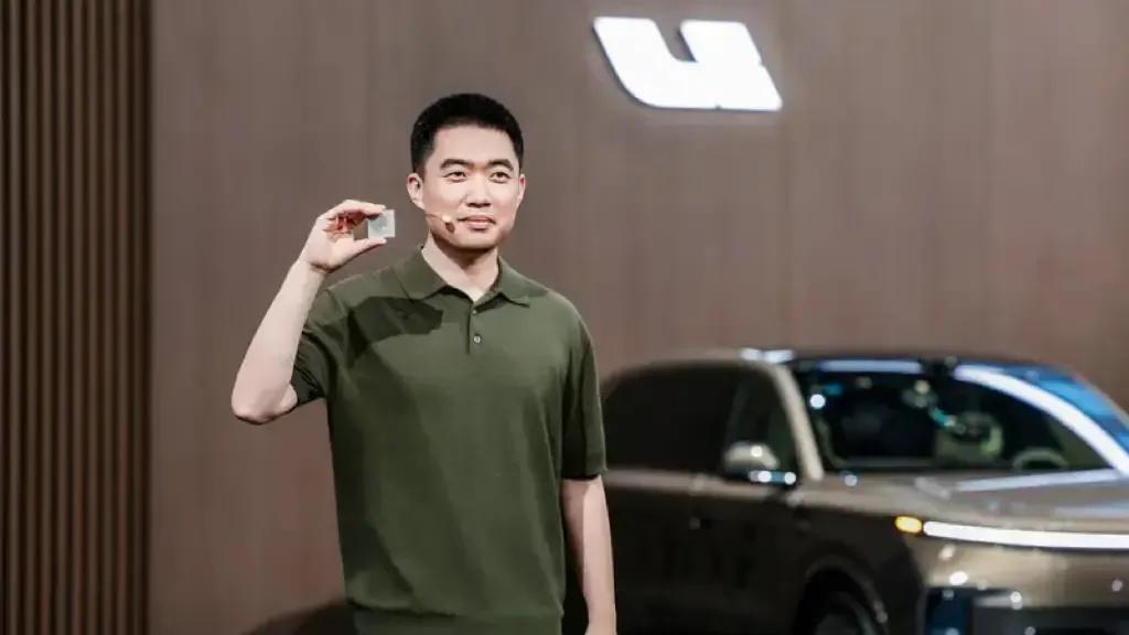 理想大将离职
近日，据多家媒体报道，理想芯片部门软件研发负责人金一华已离职。这是