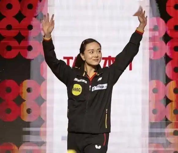 大满贯最美女选手出炉！这位华裔女选手颜值身材直接碾压申裕斌张本美和，全场目光都被
