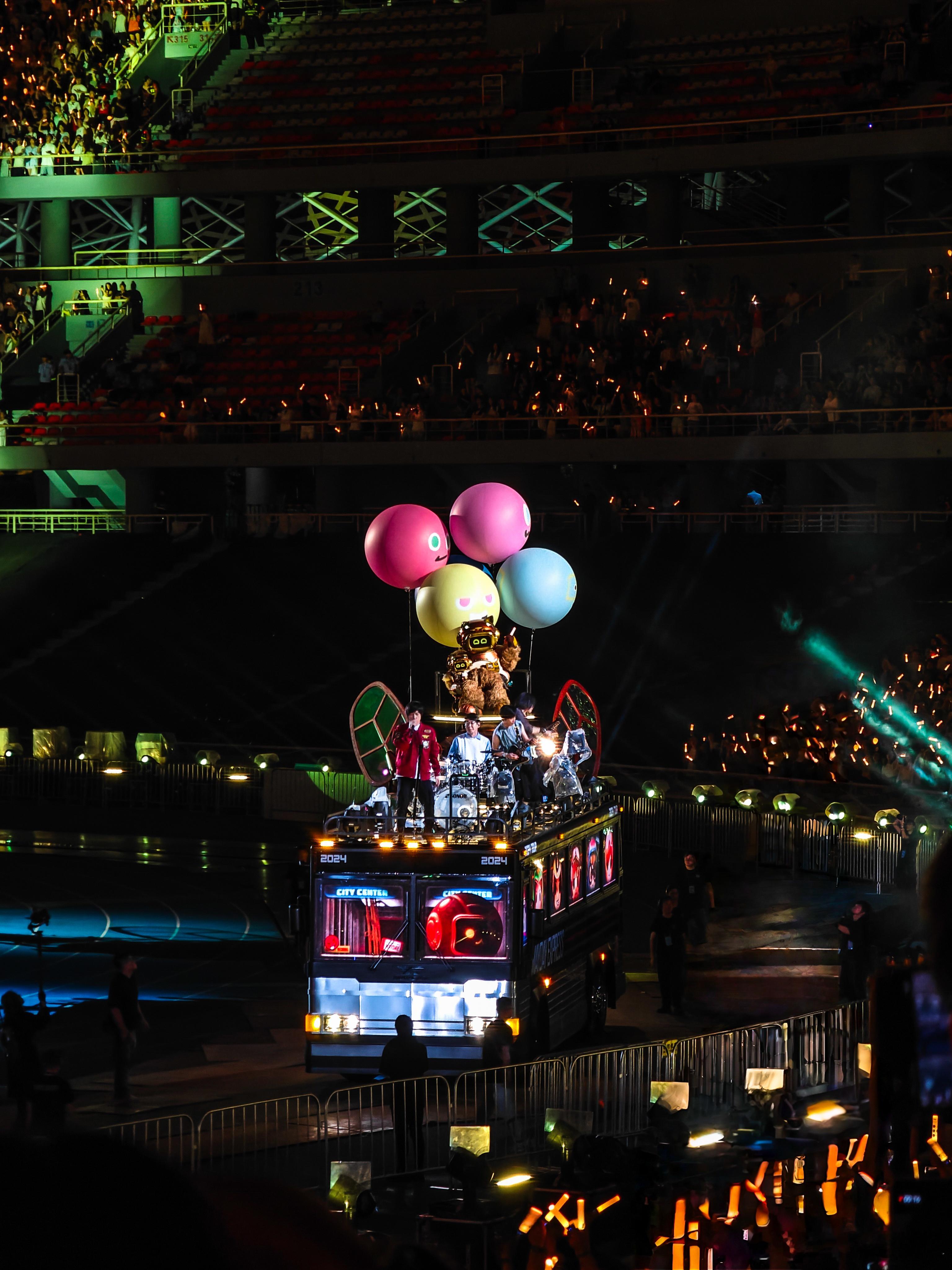 上周又去和五月天蹦迪了[酷]开心本来今天可以看北京张杰演唱会的，票都买好了，但因