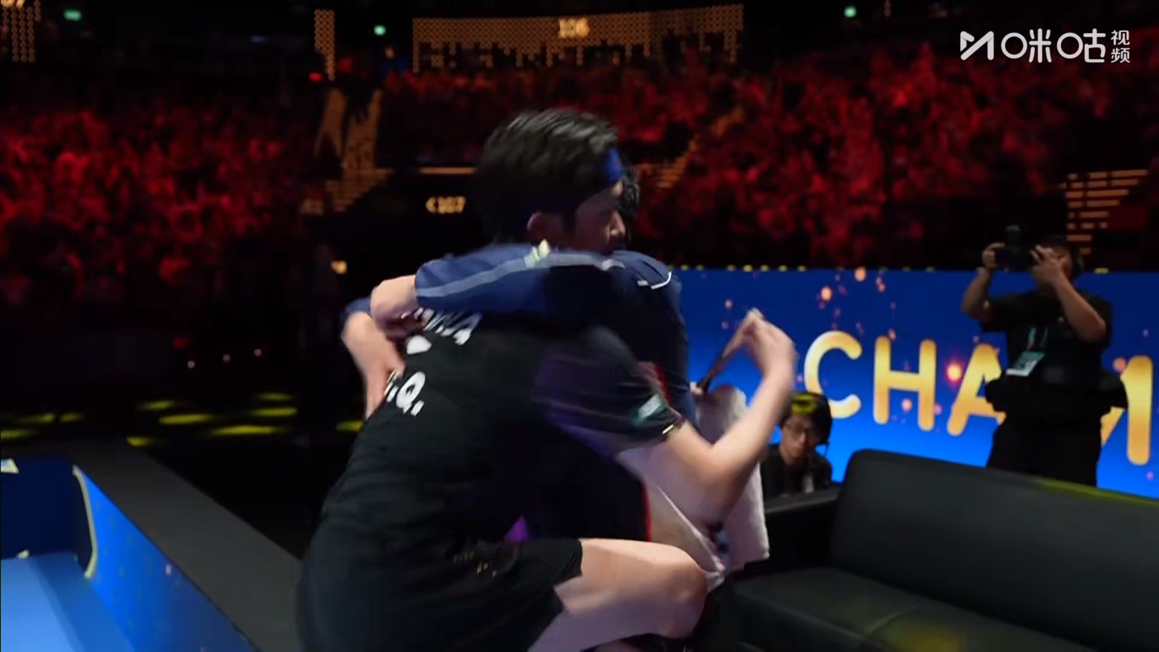 王楚钦4比3松岛辉空(9-11，18-16，11-8，11-13，8-11，11