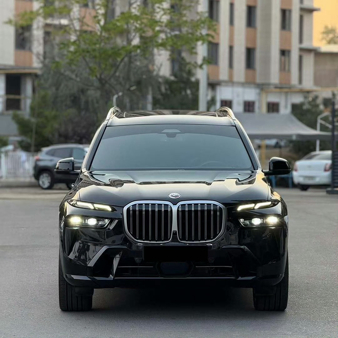 宝马 X7 xDrive 40i [酷][酷] ​​​