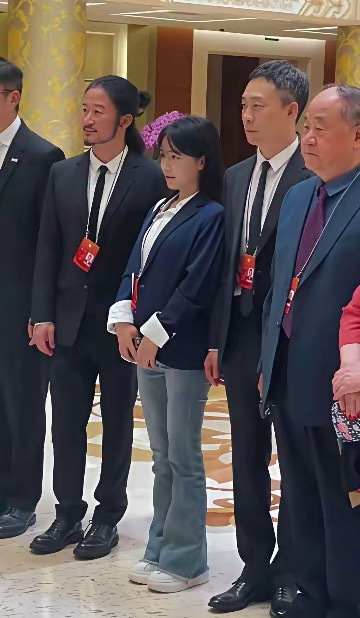 李子柒真的是自媒体的天花板，站吴京、莫言、张译的中间 ​​​