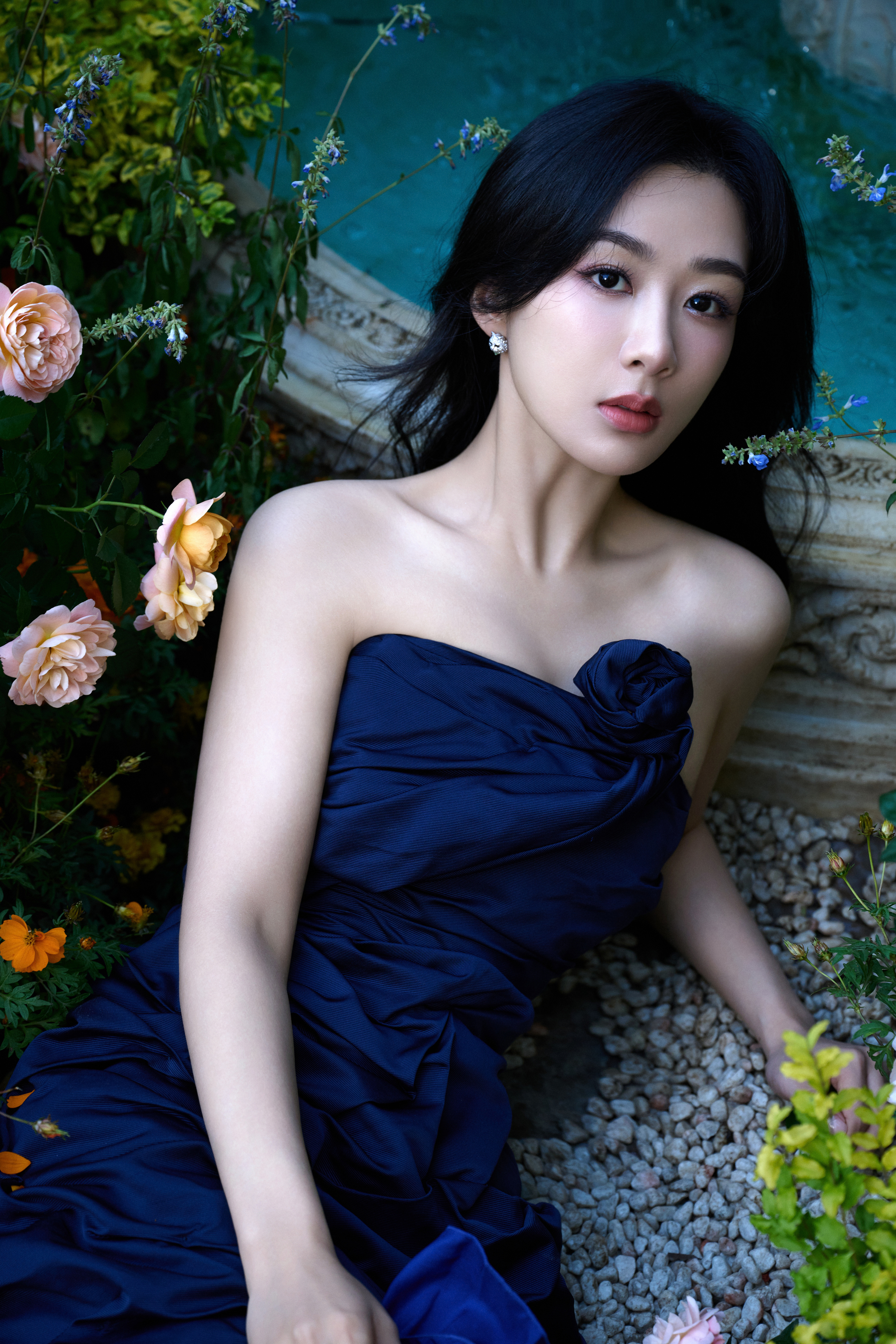杨紫  #杨紫 两套造型##杨紫 蓝色妖姬# ​​​
