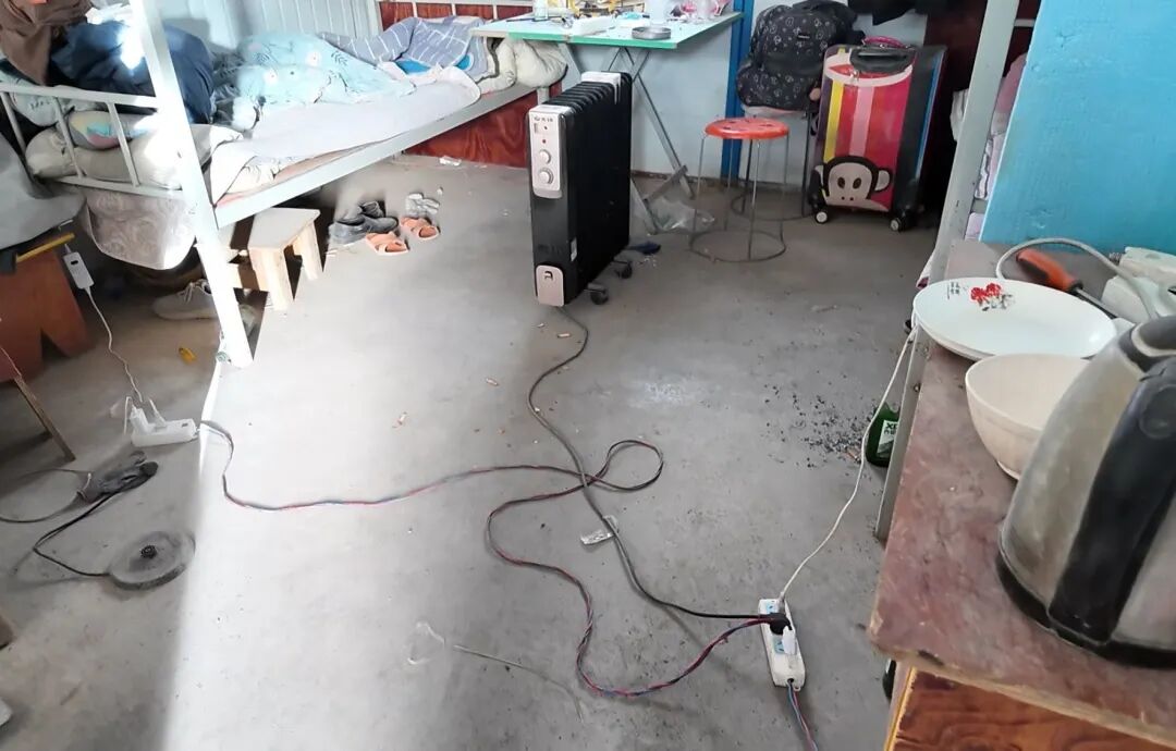 中央安全生产考核巡查组发现，内蒙古一在建工地隐患重重