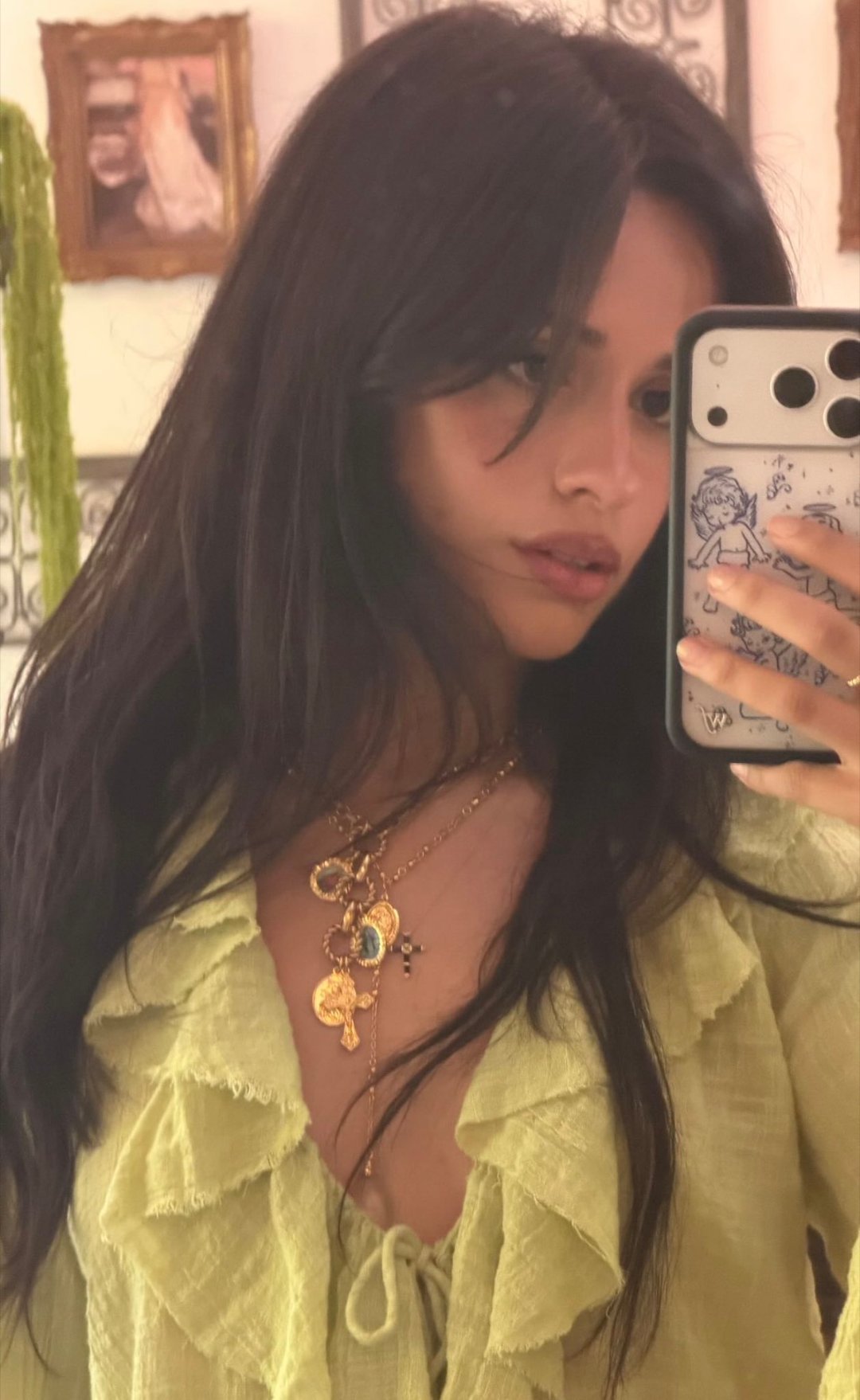 Camila Cabello今天长这样。