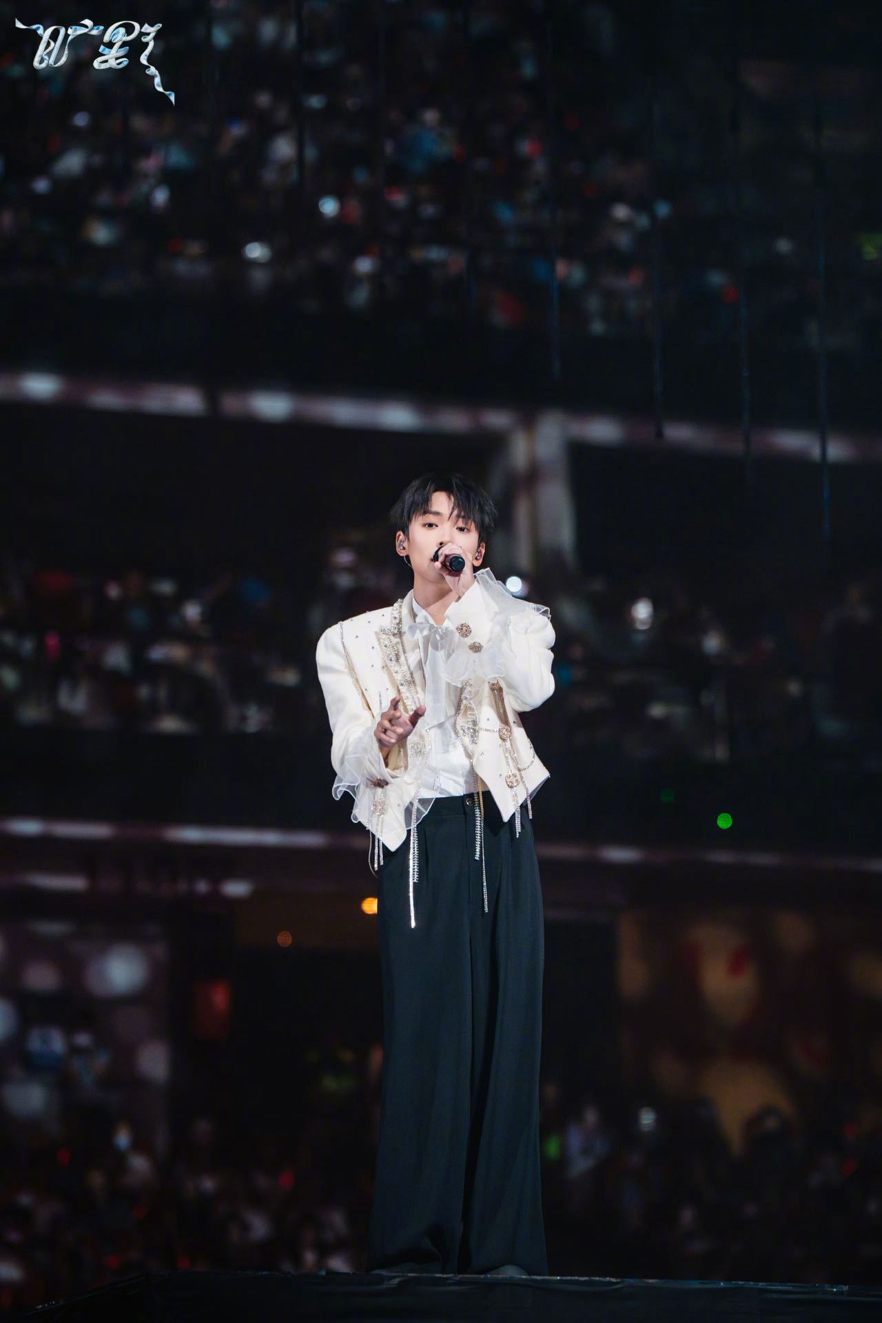 郑润泽旷野巡演官宣杭州双场收官谁能拒绝五月底的郑润泽 杭州人民的快乐来了！郑润泽