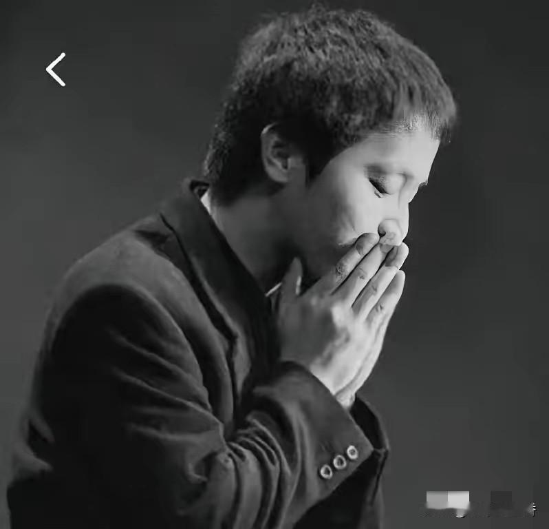 窦唯，引发热议！
​9月9日，王菲的前夫窦唯，谁能想到，向来远离娱乐圈是非的他，