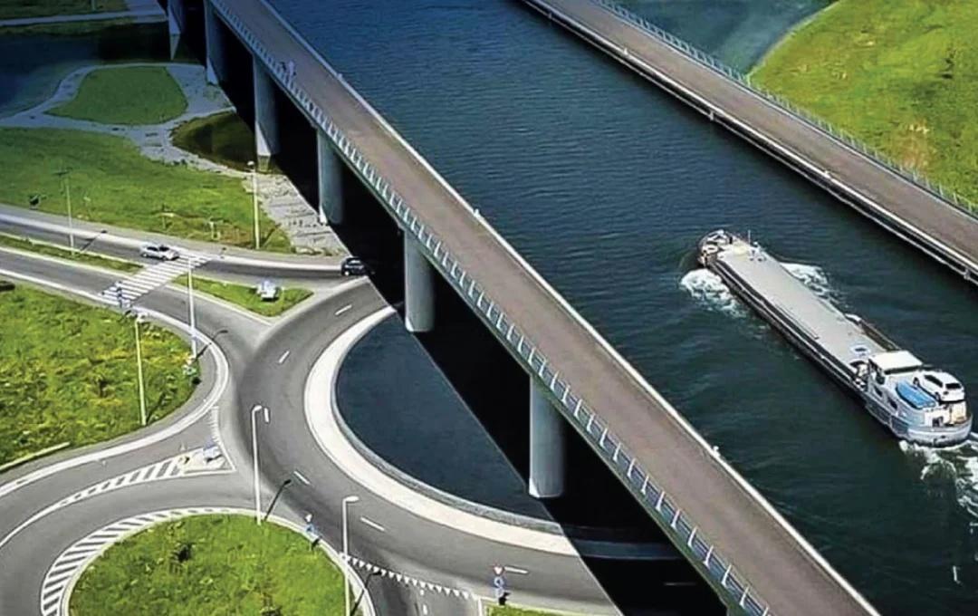 泰国陆桥计划放缓
泰国万亿级基建项目，暂时放慢脚步了🚢
	
据 Bangkok