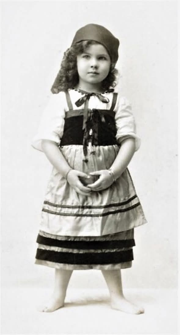 【来自投稿】童年时的英国女演员费雯丽 