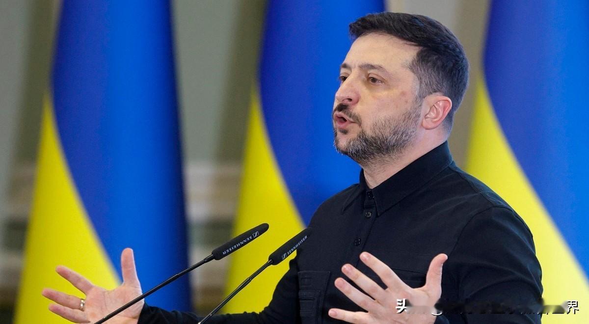 泽连斯基改口了，乌克兰不会放弃加入北约，不仅如此，他还要求俄军撤离。显然，俄乌还