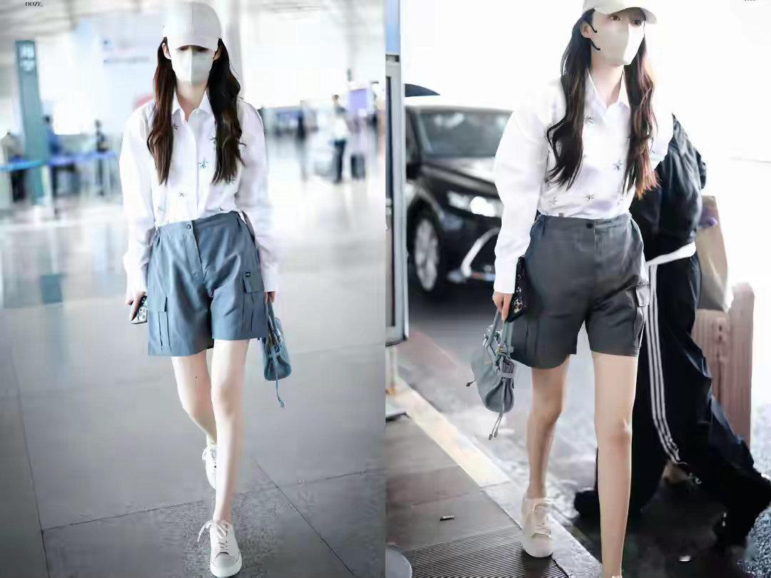 李沁现身机场，一双美腿好匀称又细又长，好清爽干净夏天的一身呀 
