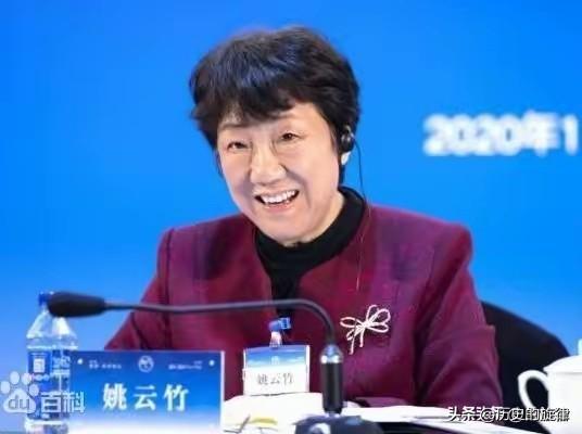 一身戎装铿锵辩，巾帼少将姚云竹：香会上舌战多国高官，不卑不亢守住大国底线
 
姚