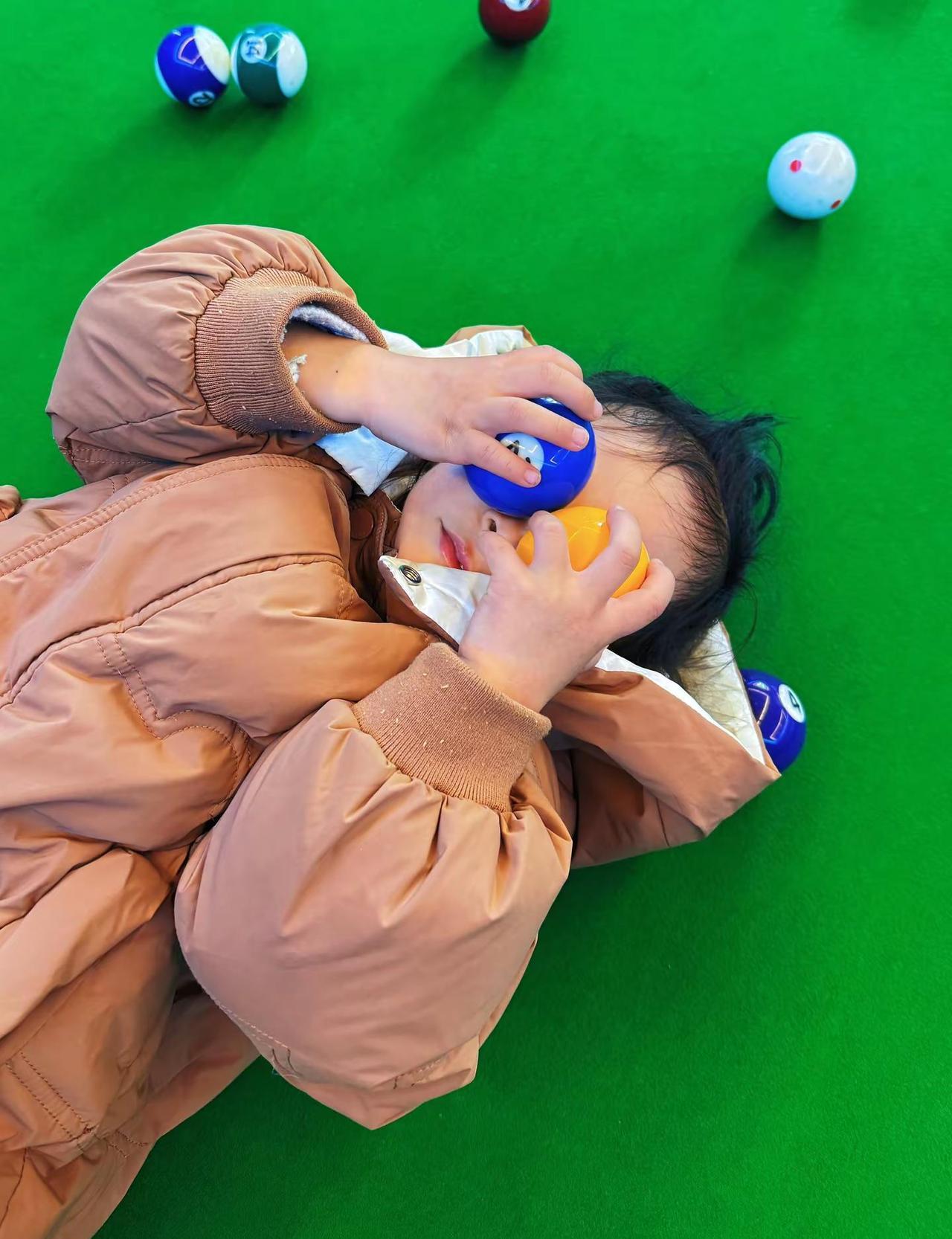 冬至不是告诉你天冷了，是告诉你，你根本没准备好。
北方零下20度，南方湿冷魔法攻