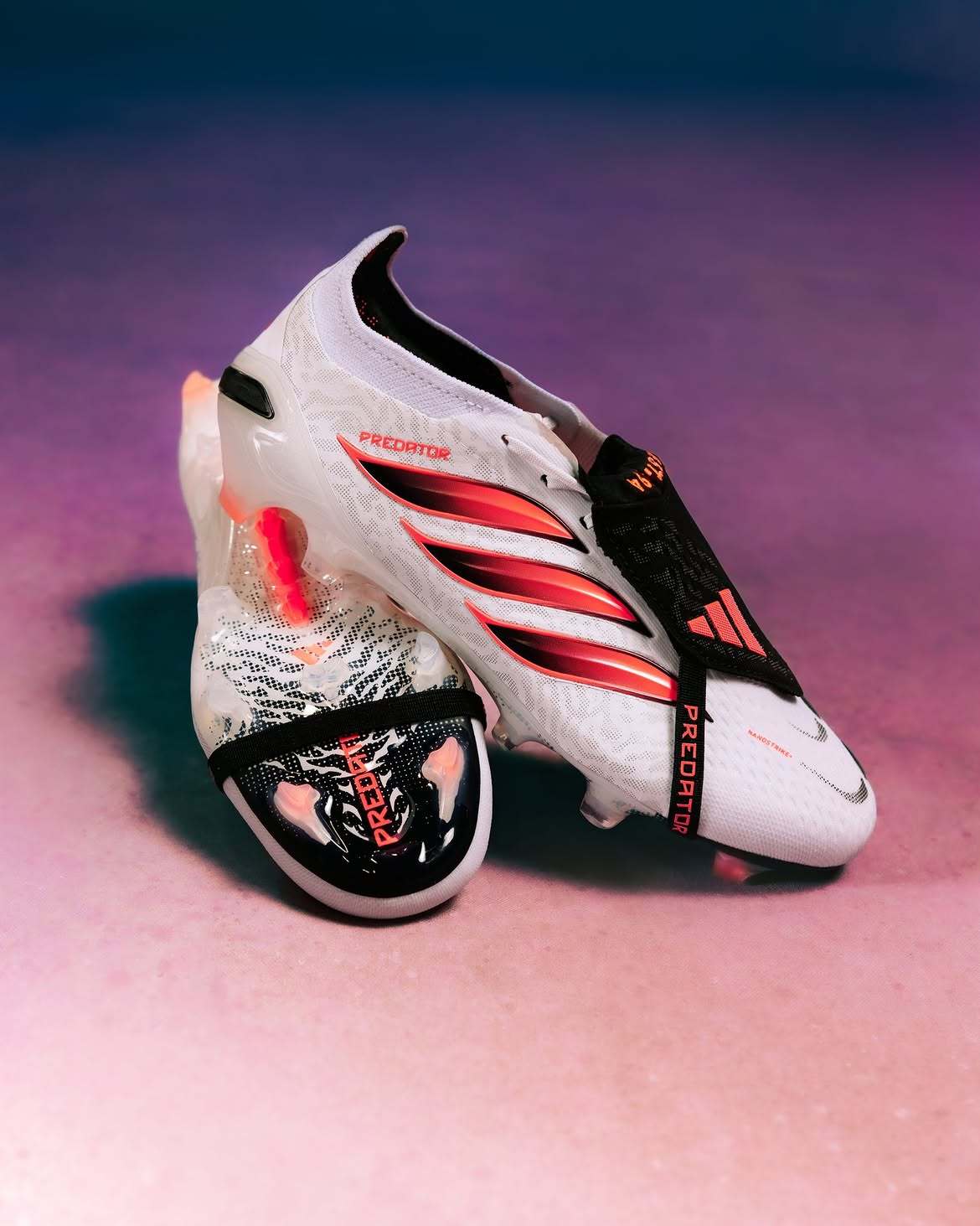 adidas football Chaos vs Control pack📷 