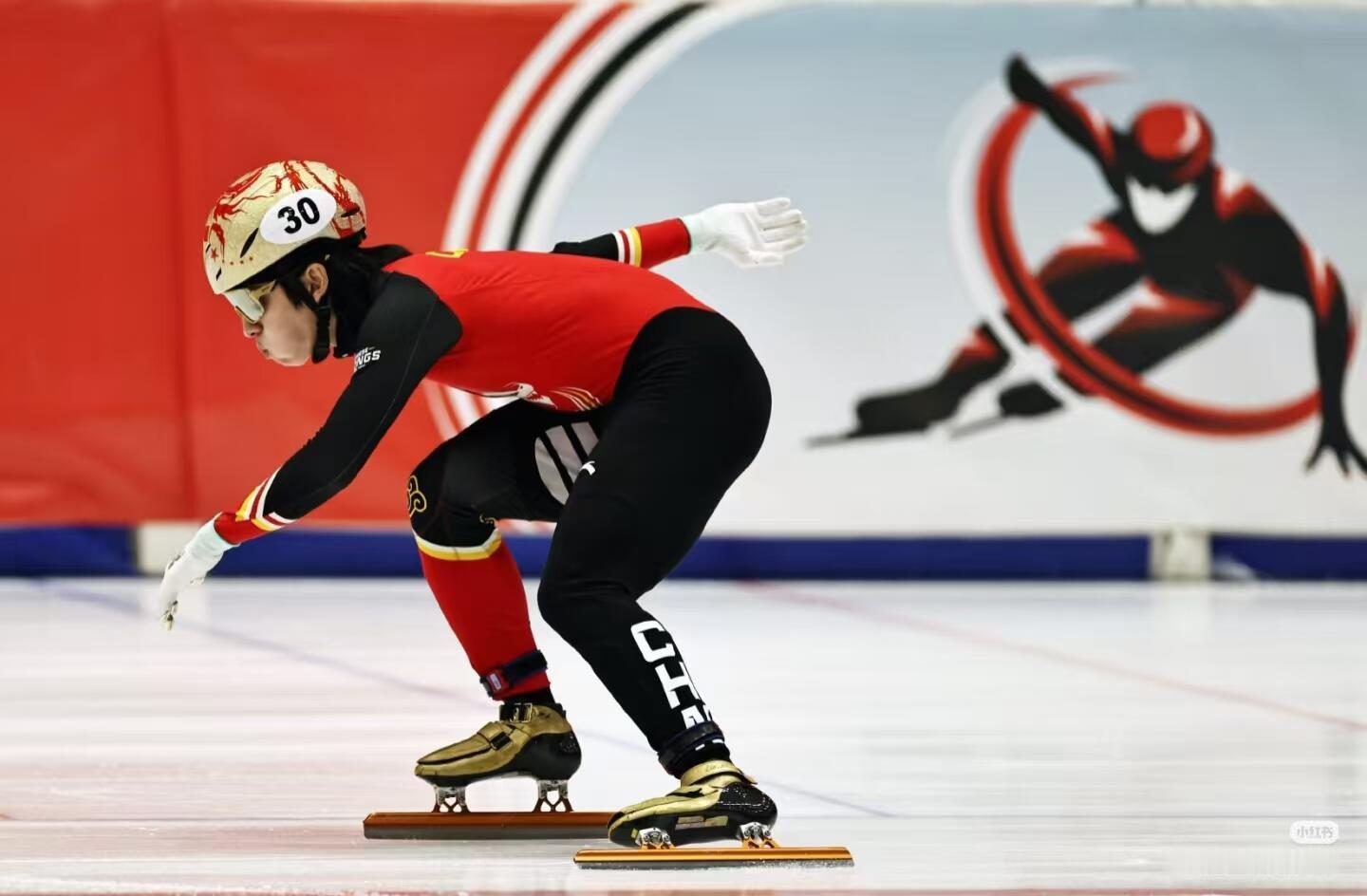 林孝埈米兰上冰训练踏上这片梦中的冰场，是林孝埈米兰冬奥新征程的第一步。从平昌到米
